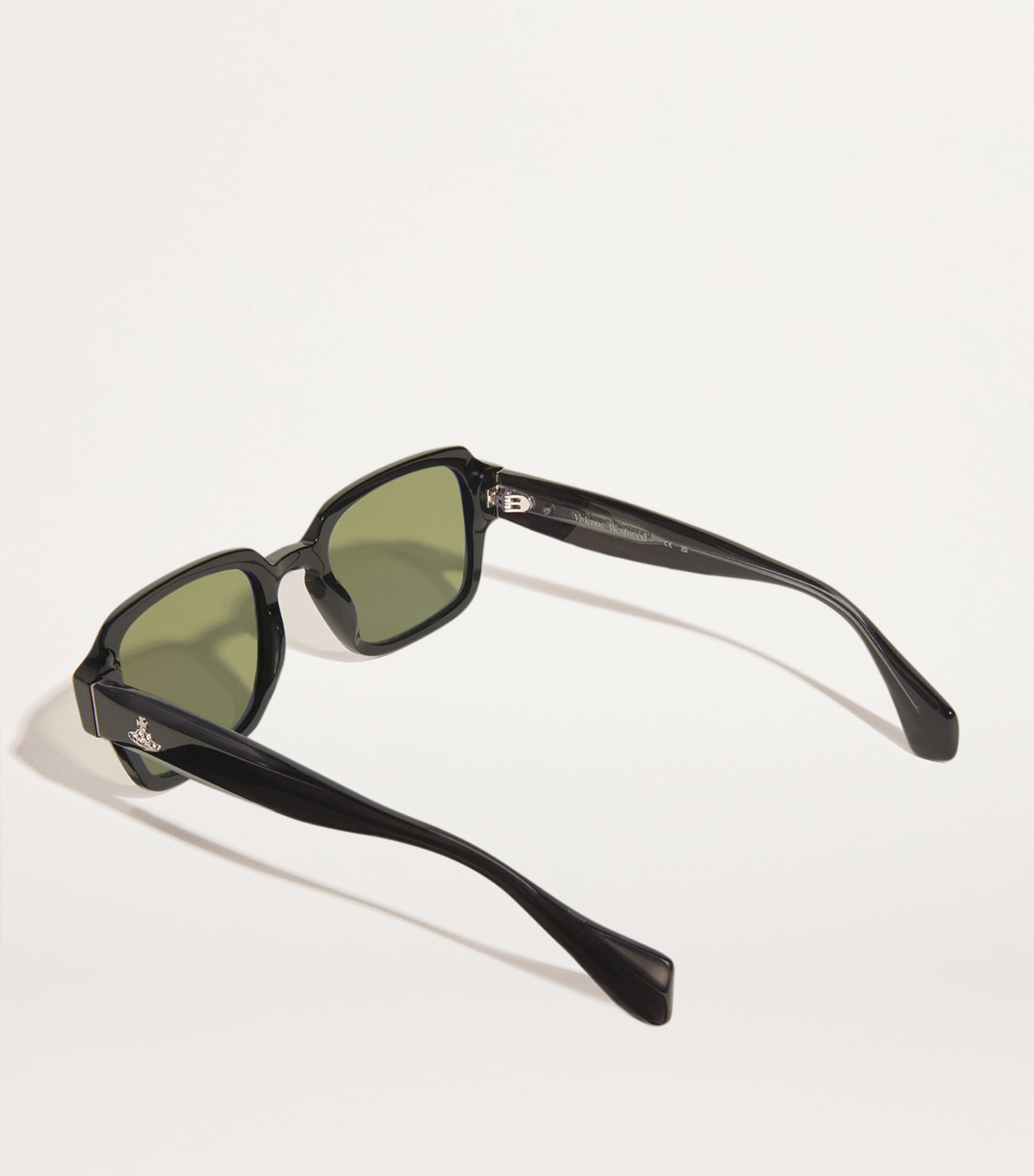 サングラス Vivienne Westwood Sunglasses VW5027 001 Dark Green Lens Vivienne Westwood Michael Sunglasses | Harrods SA