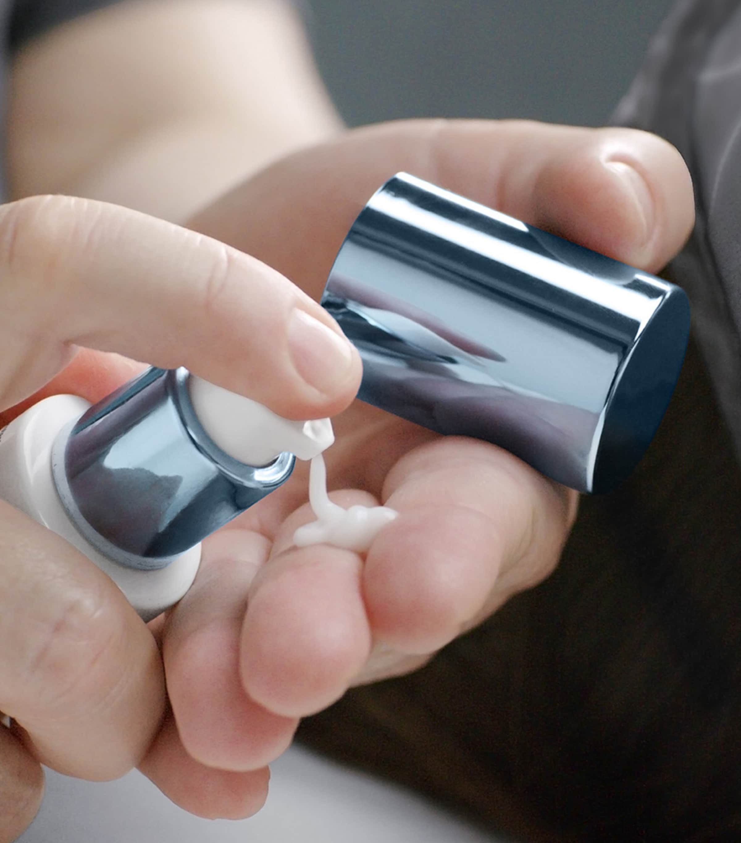 Pro-Collagen Banking Serum (30ml) NO COLOUR Image 2