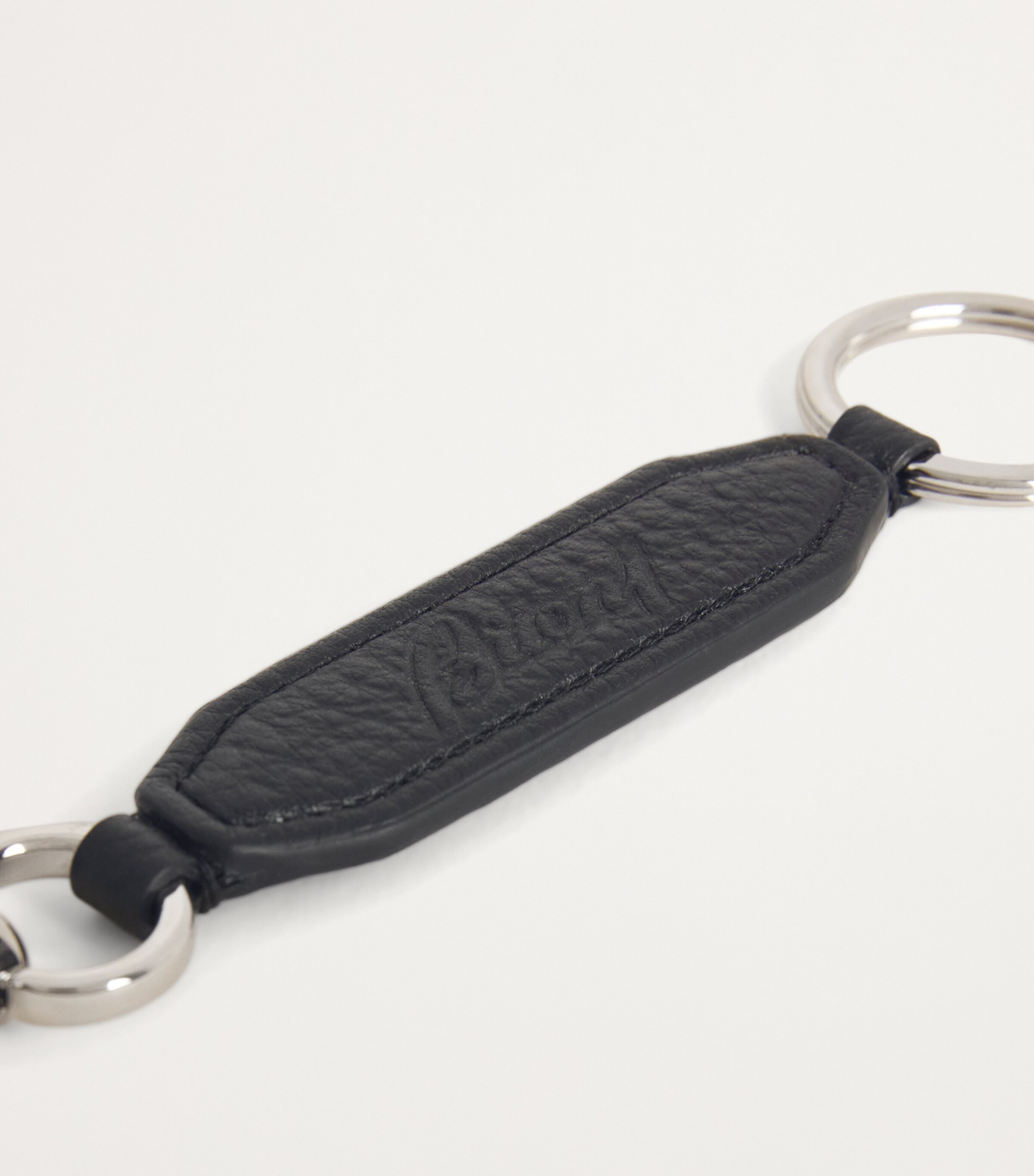 Grained Leather Key Holder 1000 Image 2