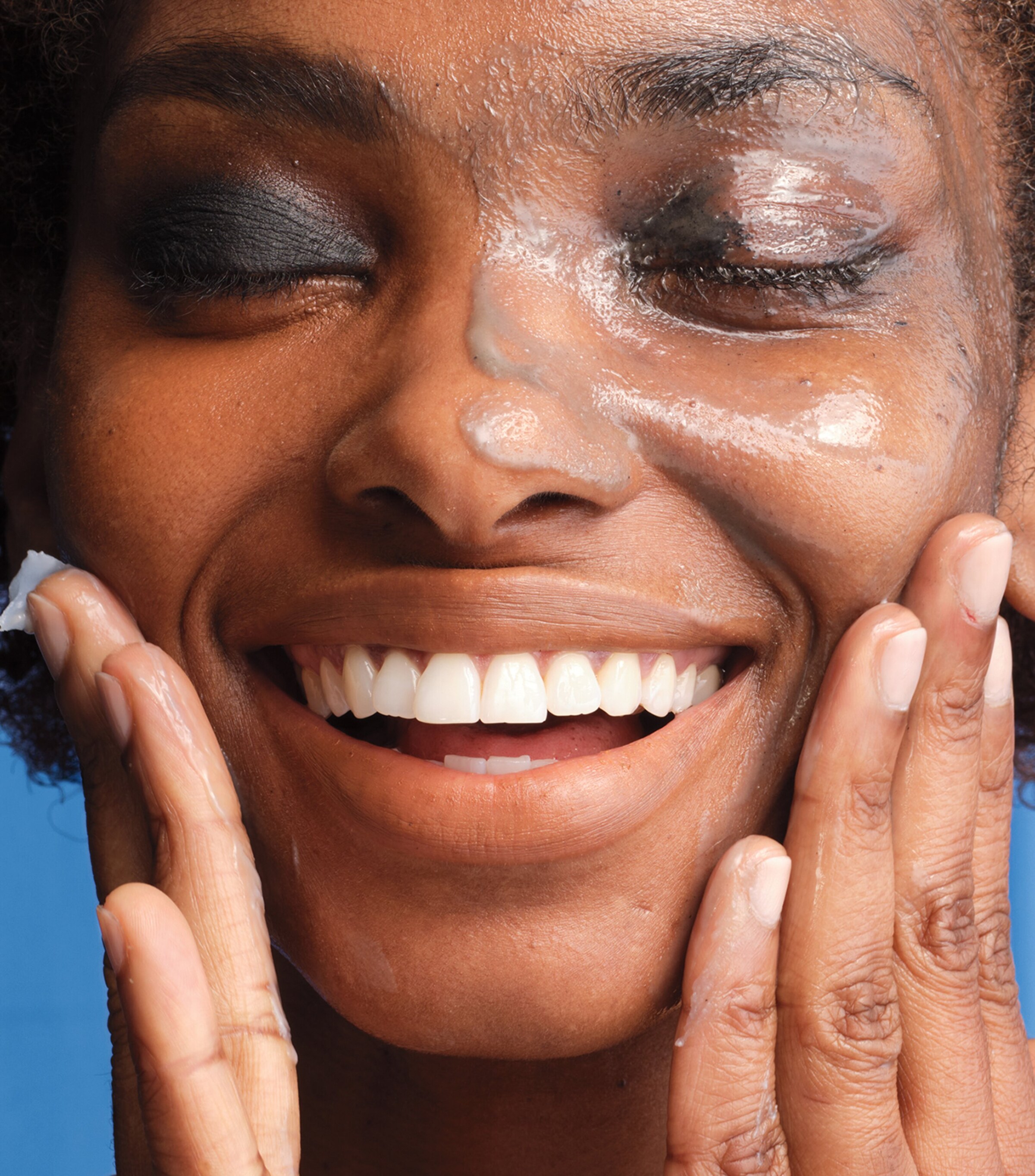 The Indigo Cleansing Balm (54g) NO COLOUR Image 4