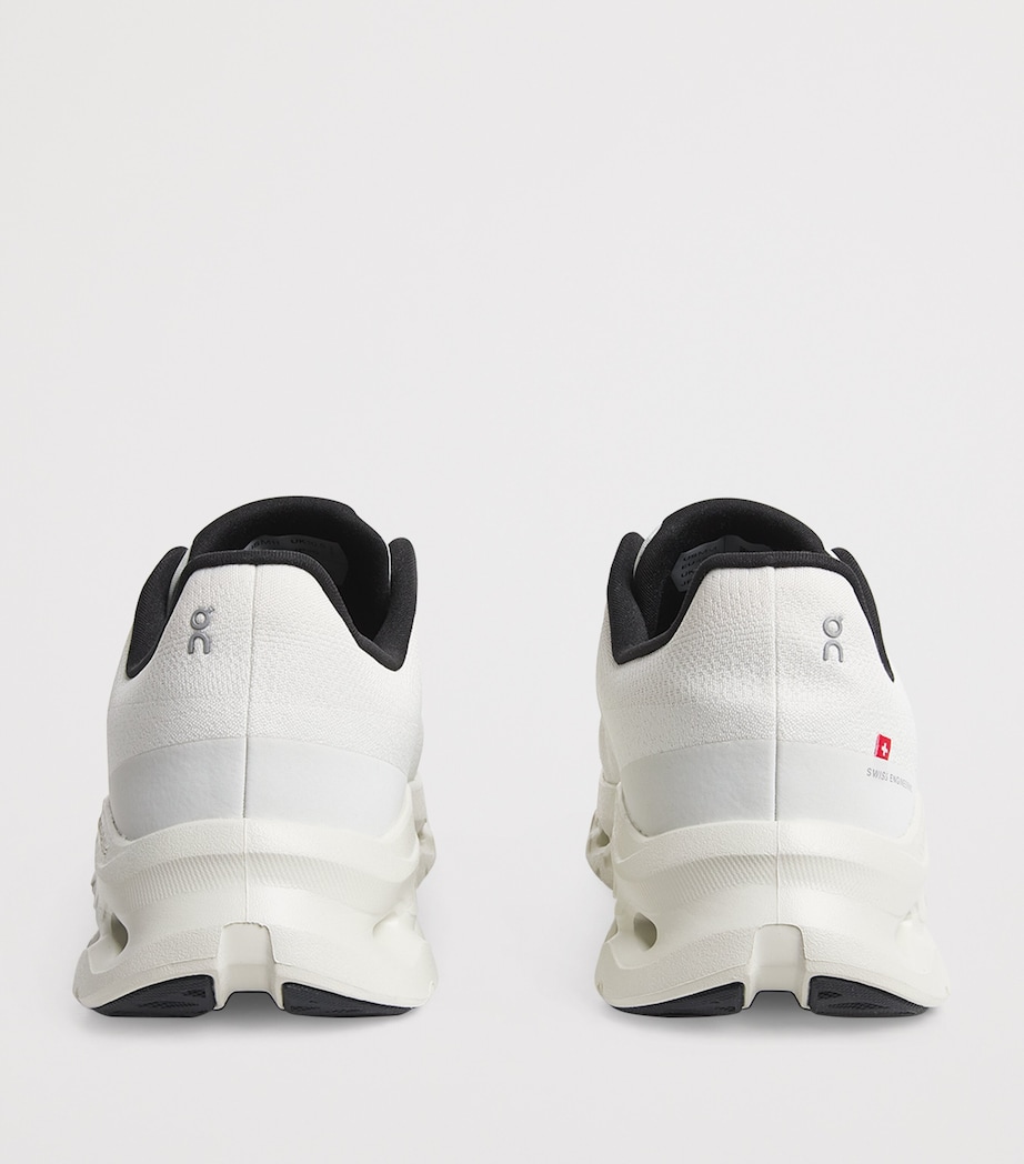 On Mens Cloudtilt Trainers Pearl | Ice Image 3