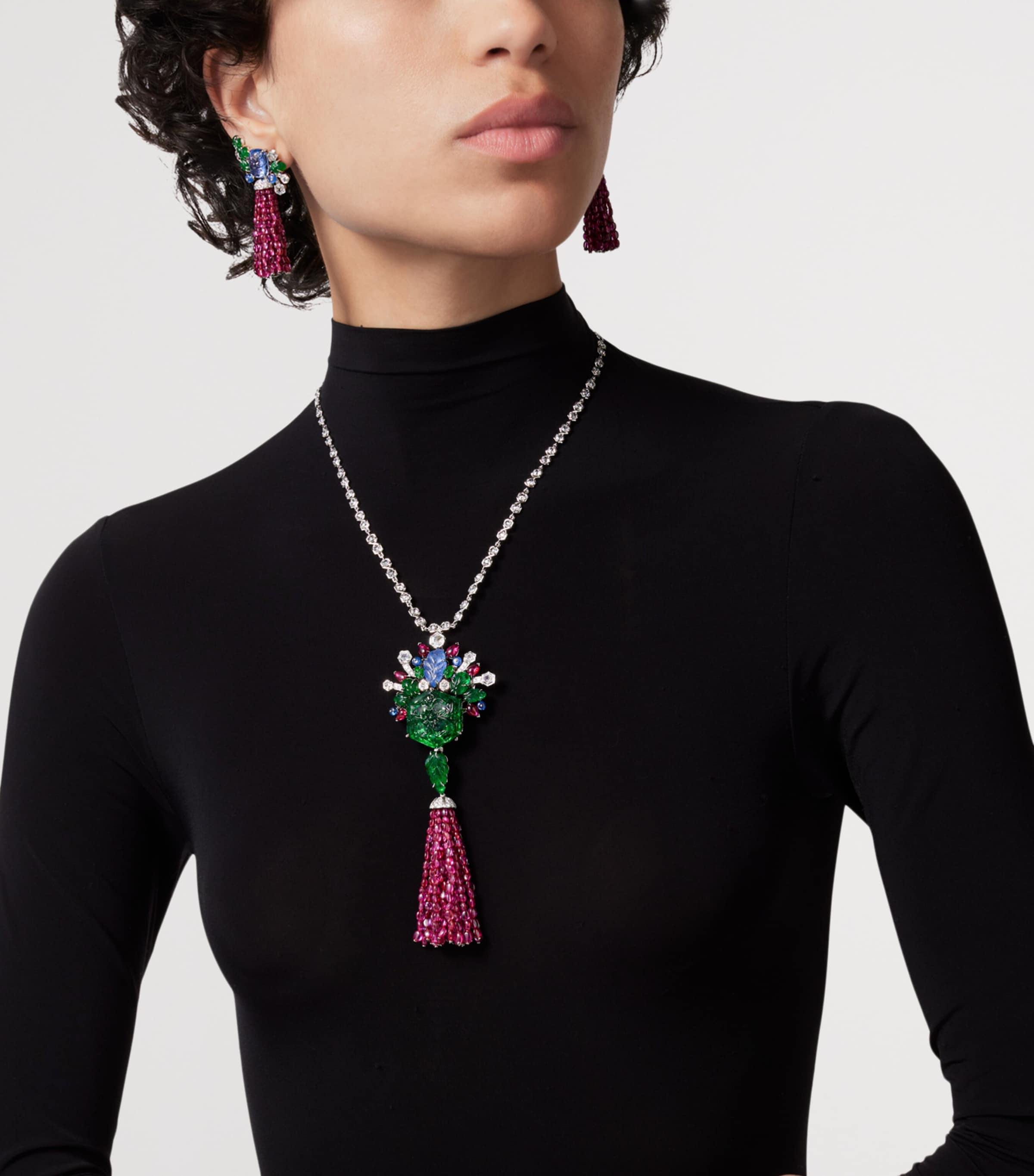 Cartier Platinum, Diamond and Emerald Tutti Kanya Necklace Platinum Image 4