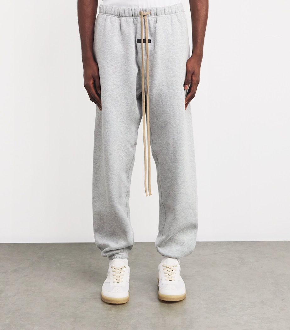 FEAR OF GOD ESSENTIALS Mens Cotton-Blend Logo Sweatpants Light Heather Gray Image 3