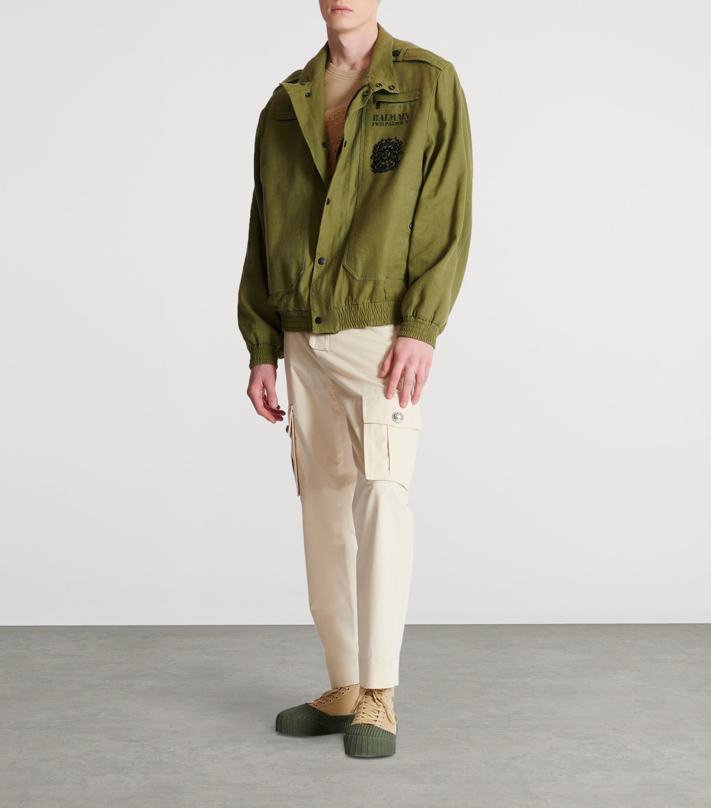 Embroidered Medallion T-Shirt 8KC CAMEL Image 6