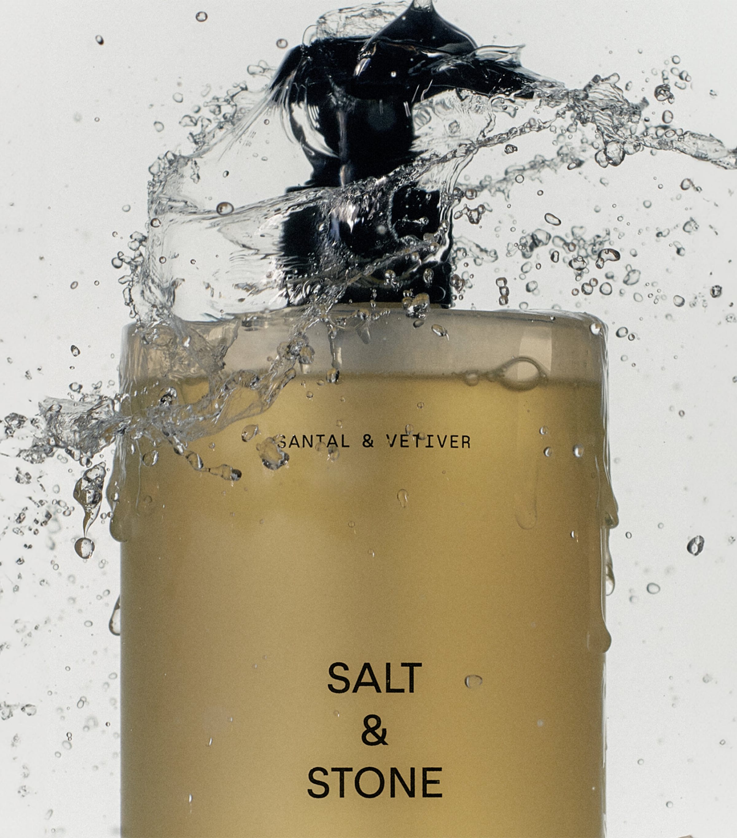 Salt & Stone Santal & Vetiver Body Wash (450ml) Image 3