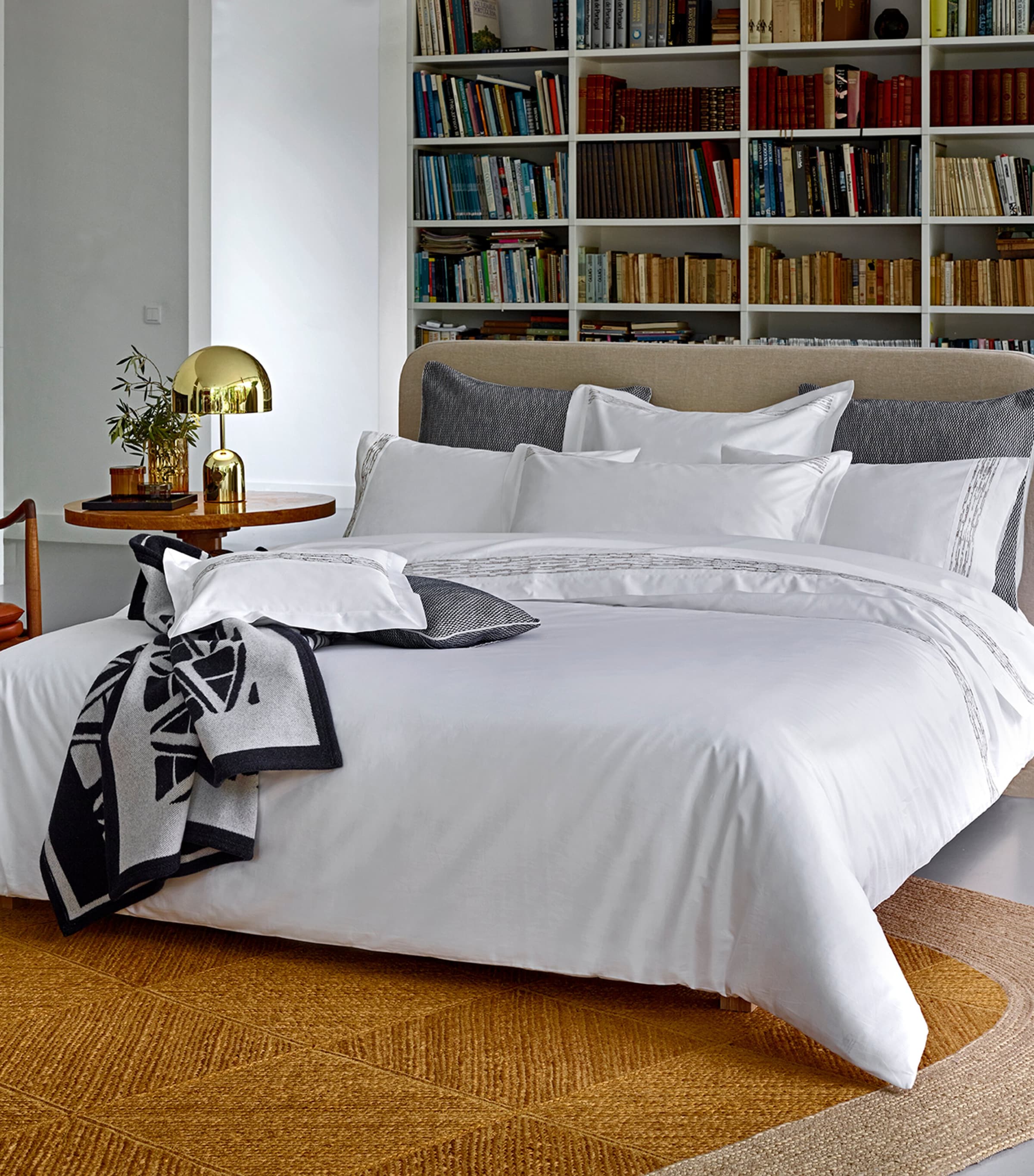 Amalia Egyptian Cotton Alentejo Super King Flat Sheet (300cm x 265cm) | Bedding | Bed Linens & Sets | Flat Sheets | Designers | Amalia Amalia Egyptian Cotton Alentejo Super King Flat Sheet (300cm x 265cm) | Bedding | Bed Linens & Sets | Flat Sheets | Designers | Amalia