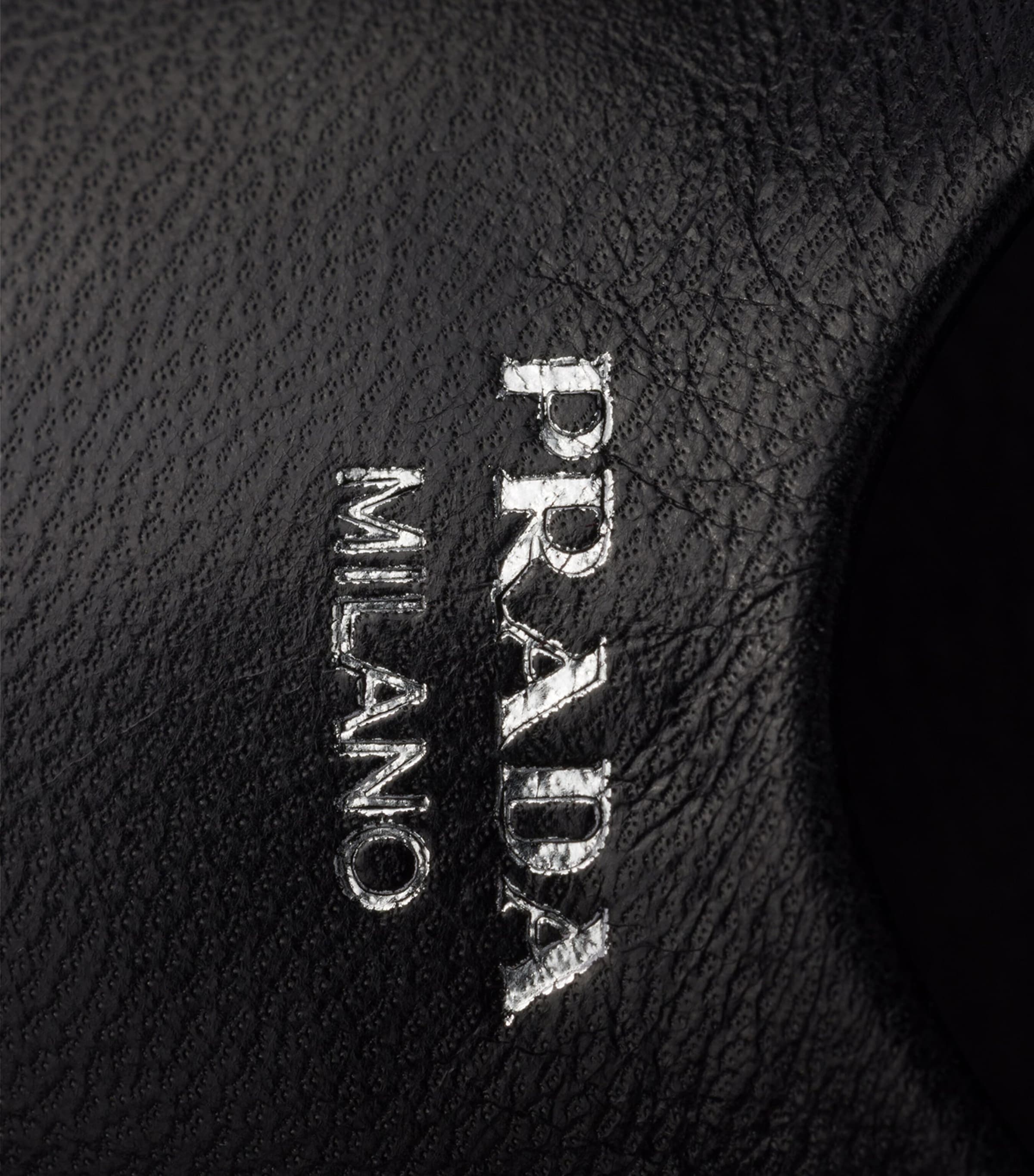Prada Leather Logo Pointed Pumps 90 Black Image 7