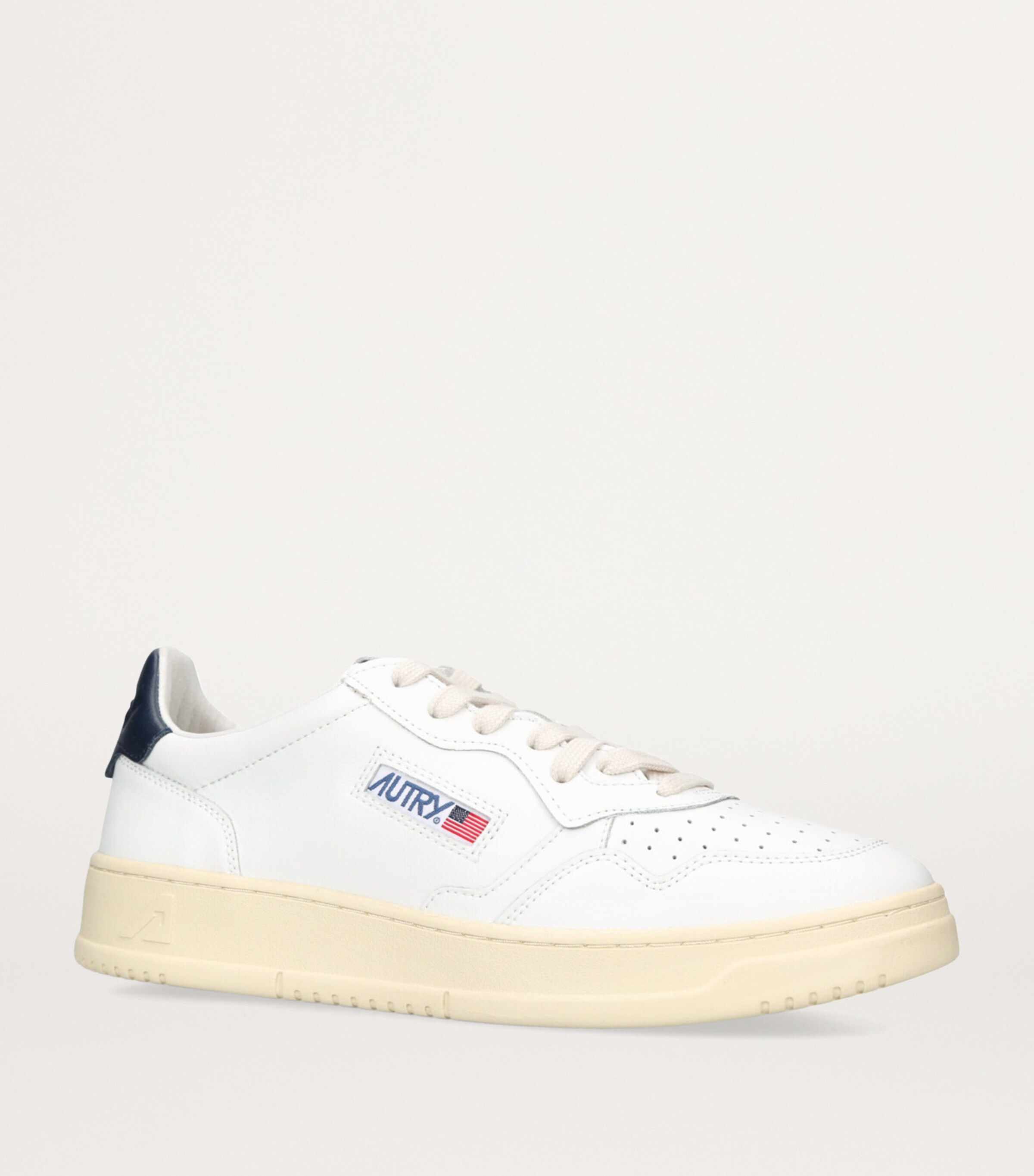 Leather Medalist Low-Top Sneakers WHITE/OTH Image 3