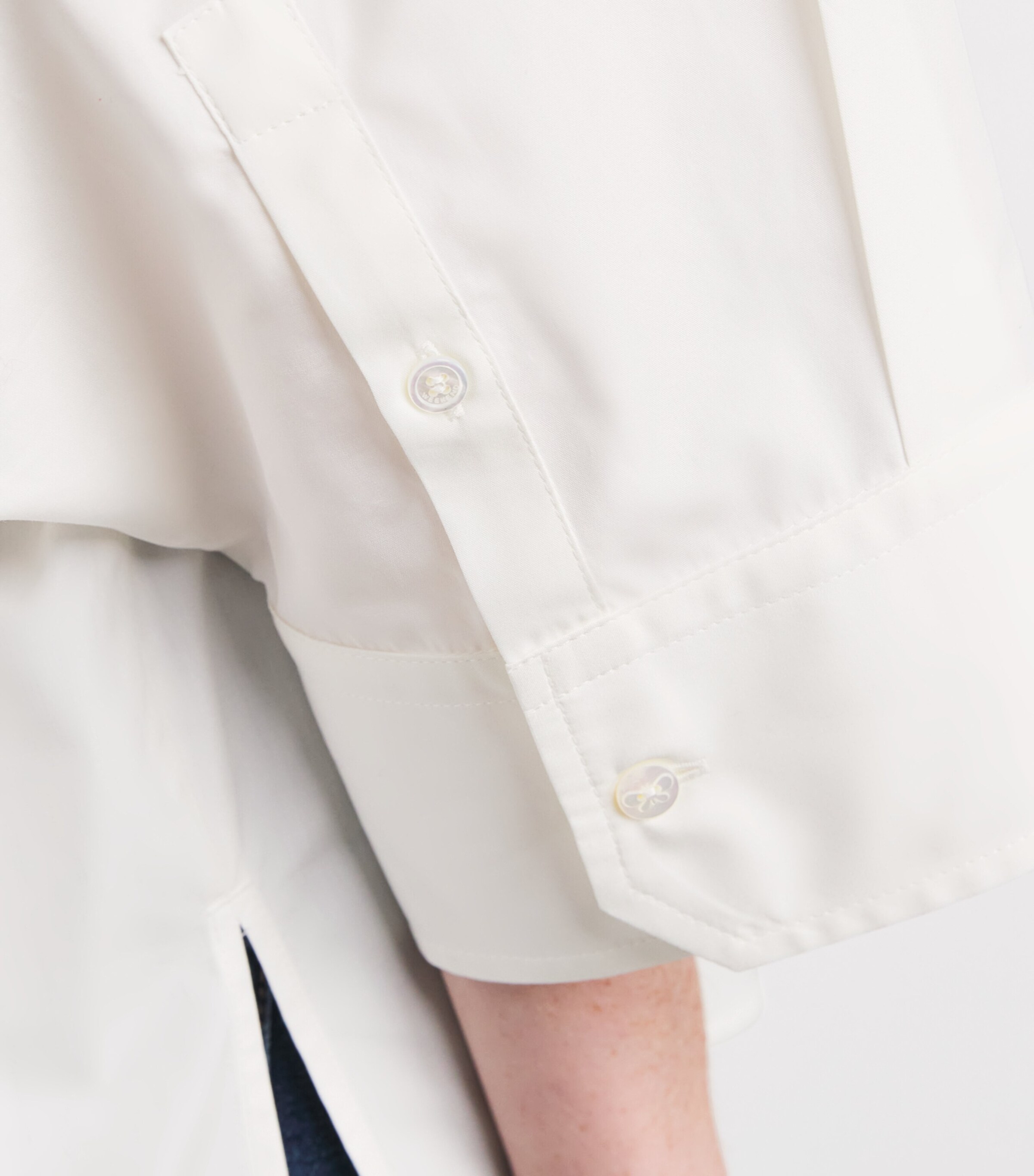 Cotton Cropped-Sleeve Shirt WHITE Image 6