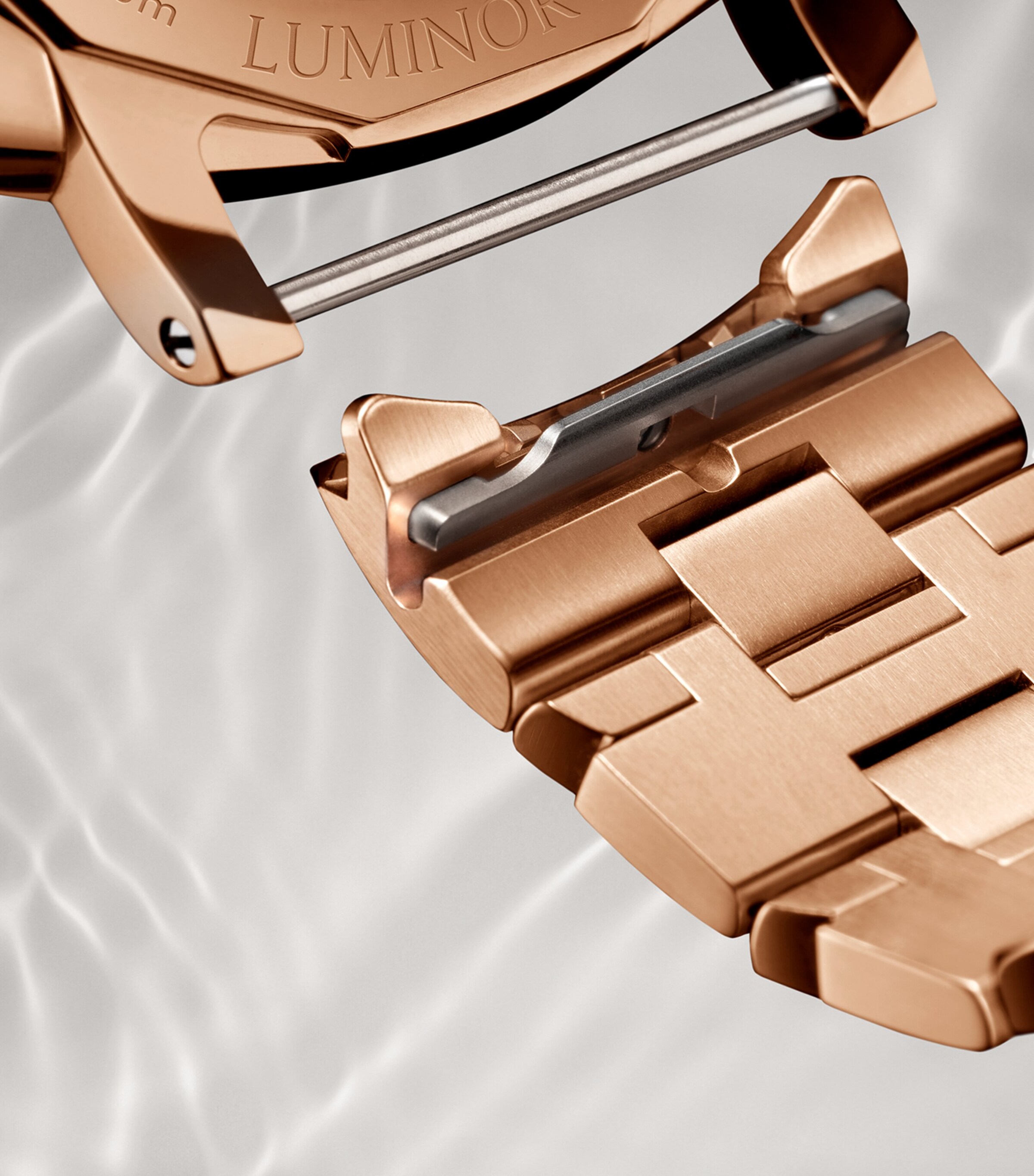 Rose Gold Luminor Due TuttoOro Watch 42mm BLACK Image 6