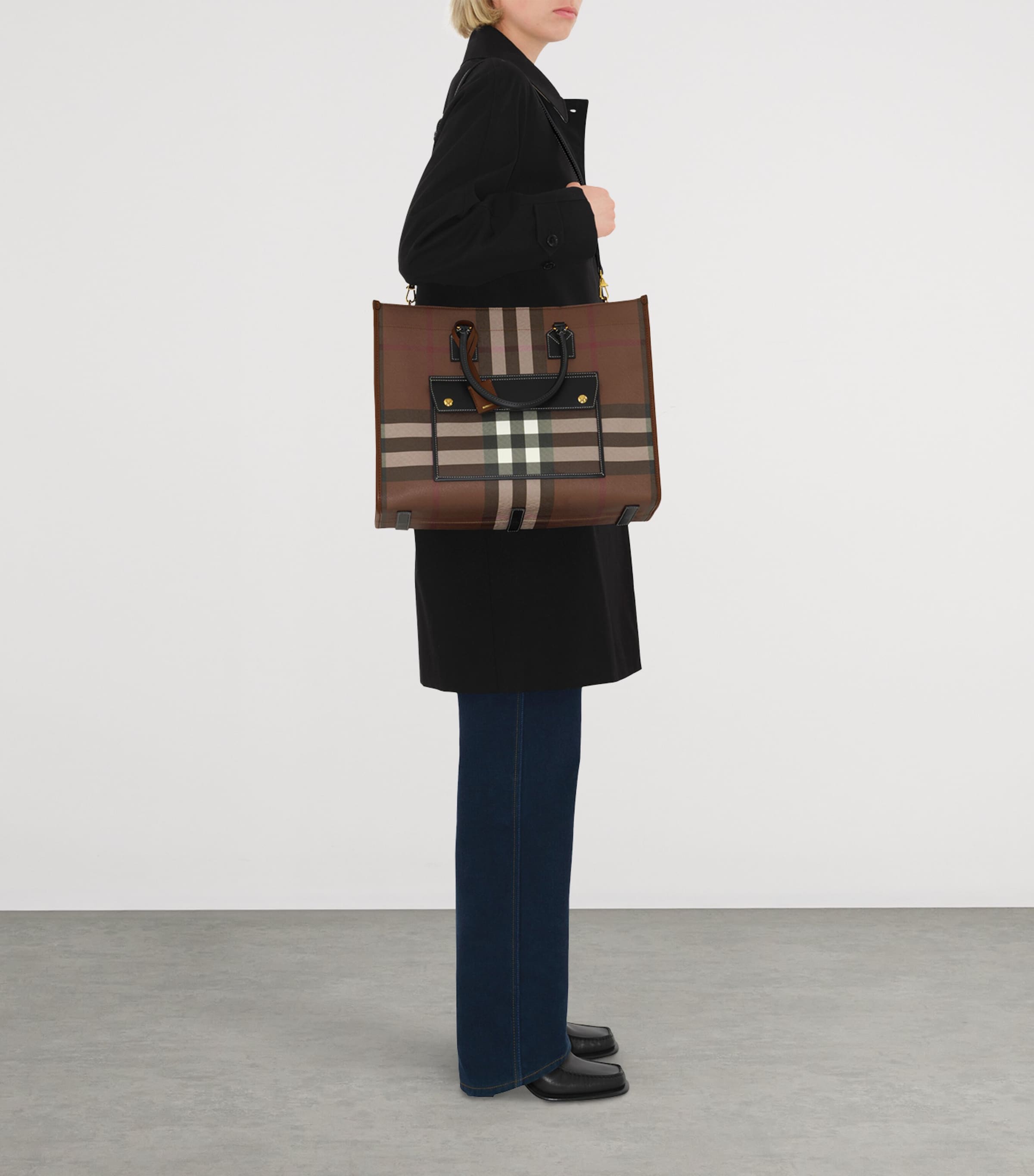 Burberry Medium Freya Tote Dark Birch Brown Image 4