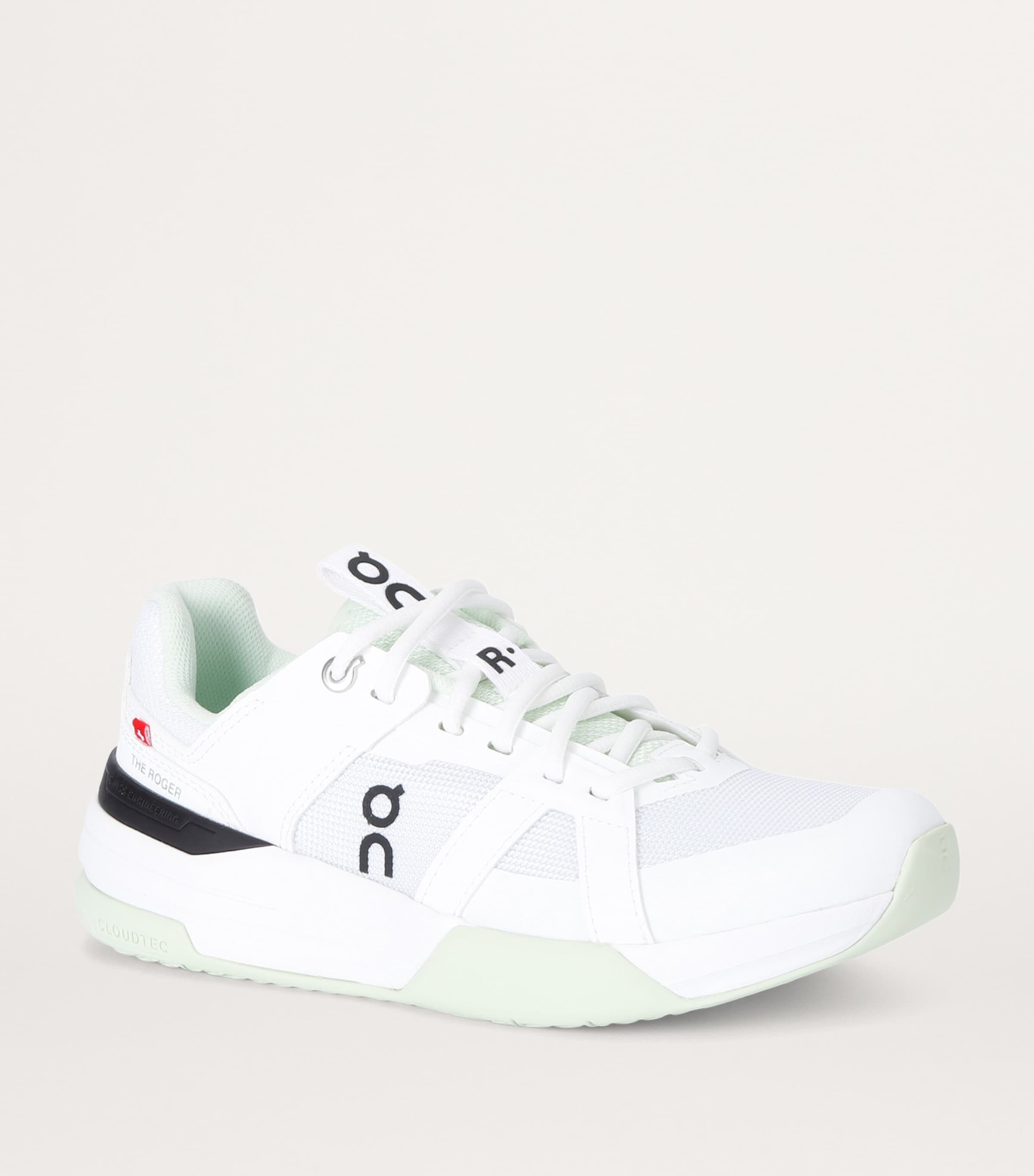 On THE ROGER Clubhouse Pro Youth Trainers White Image 3