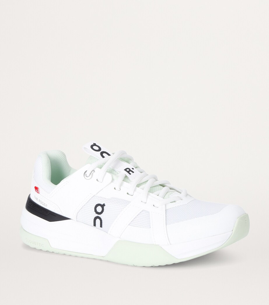 On THE ROGER Clubhouse Pro Youth Trainers White Image 3