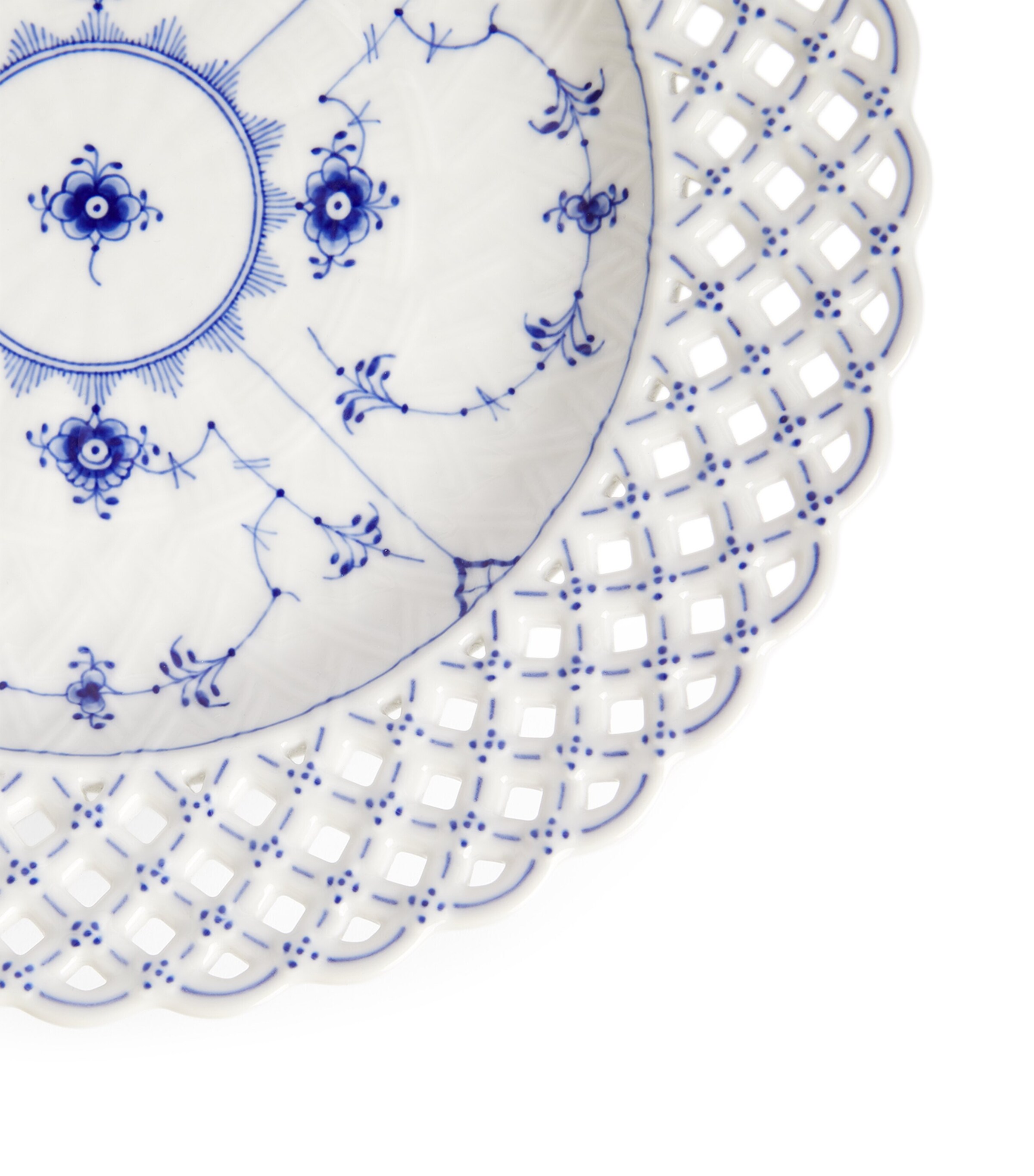 Blue Fluted Full Lace Plate (25cm) BLUE Image 3
