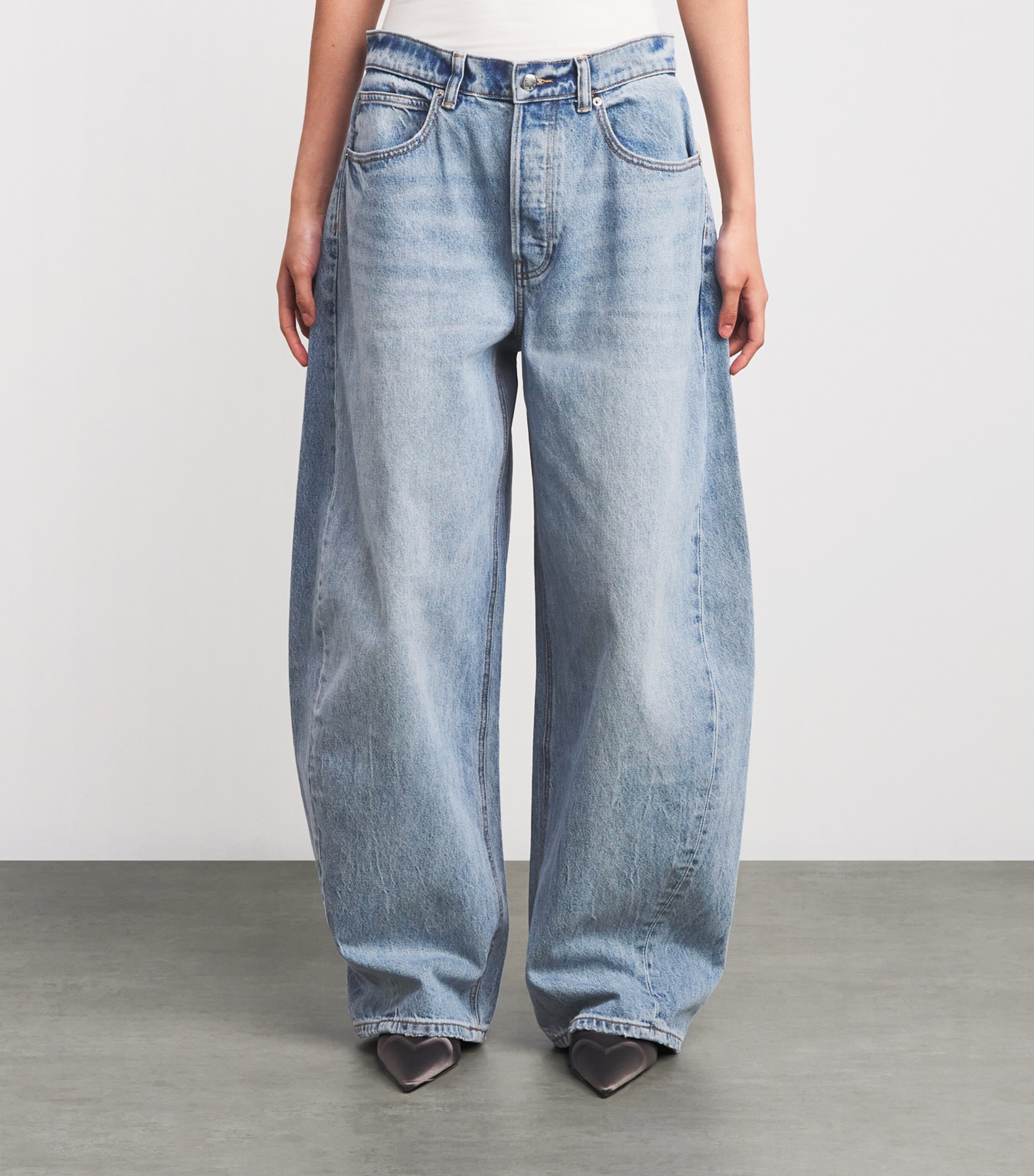 Blow Up Mid-Rise Barrel Jeans 470C VINTGBLEACHBLUE Image 3