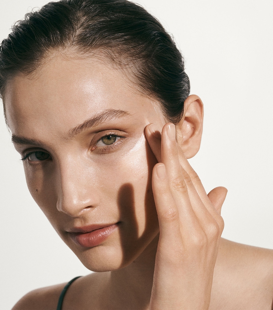 The Soft Glow Essentials Set (Worth £305) NO COLOUR Image 4