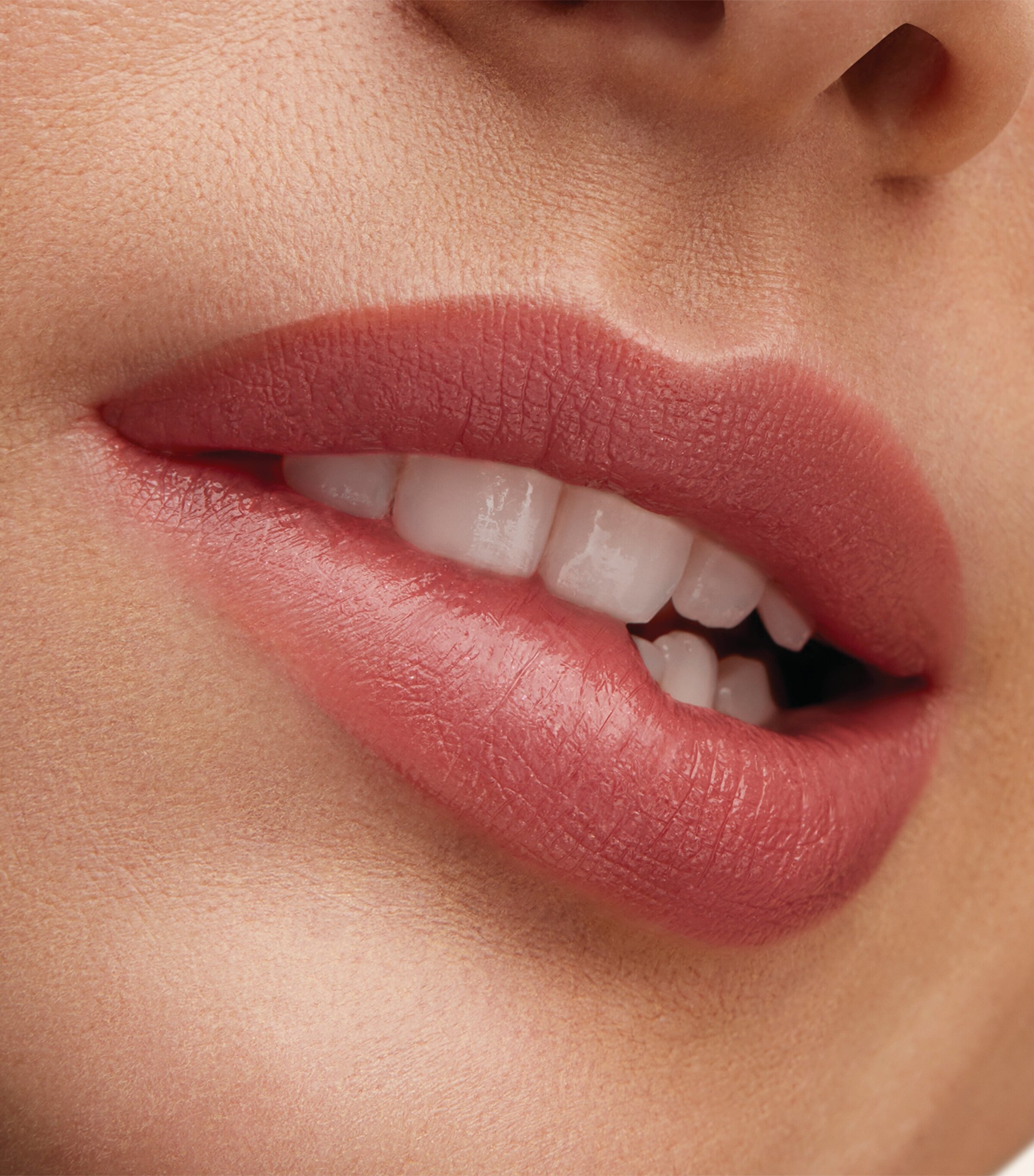 Lustreglass Sheer-Shine Lipstick SYRUP Image 9