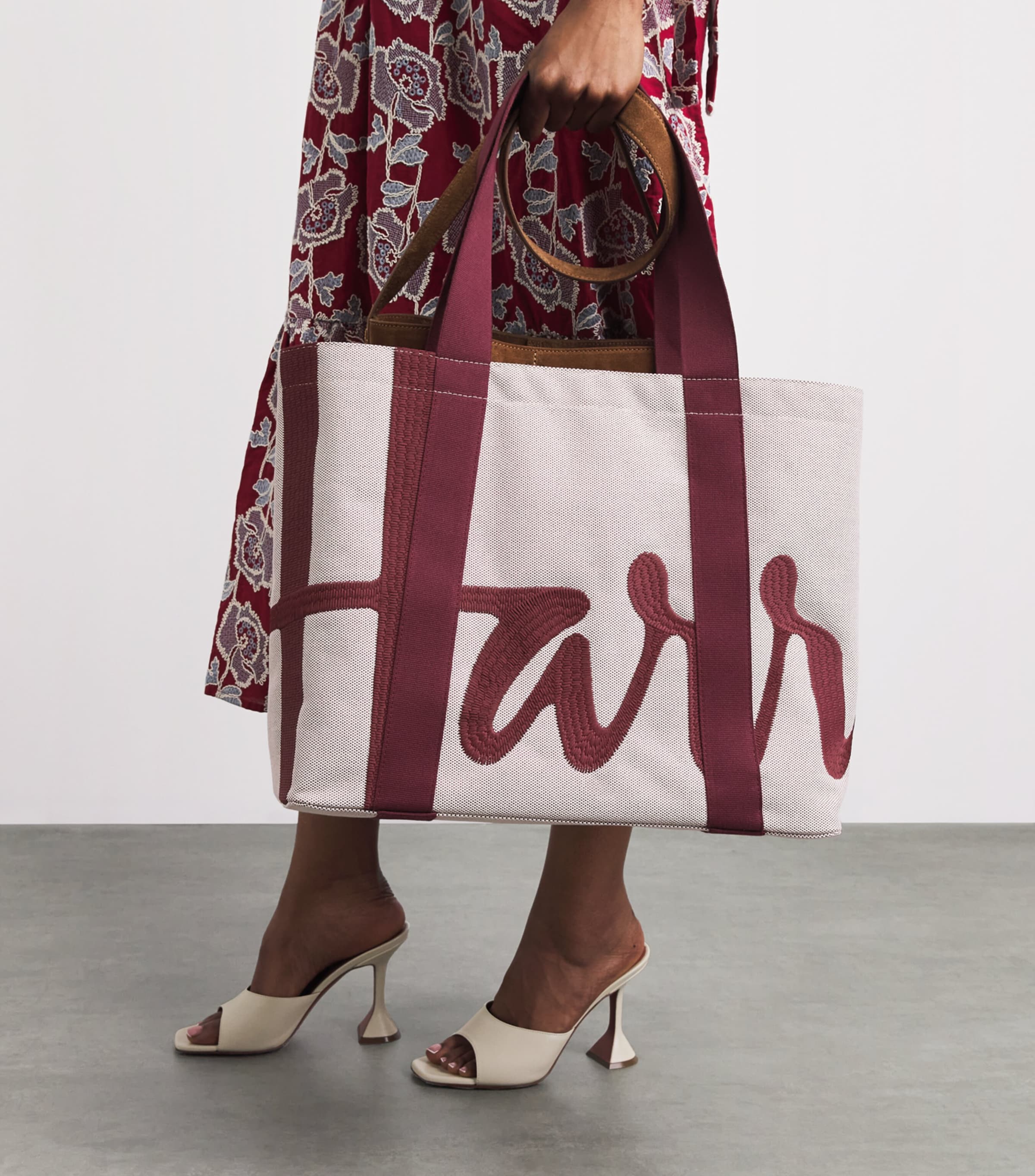 Harrods Medium Logo Tote Bag Neutral Image 2