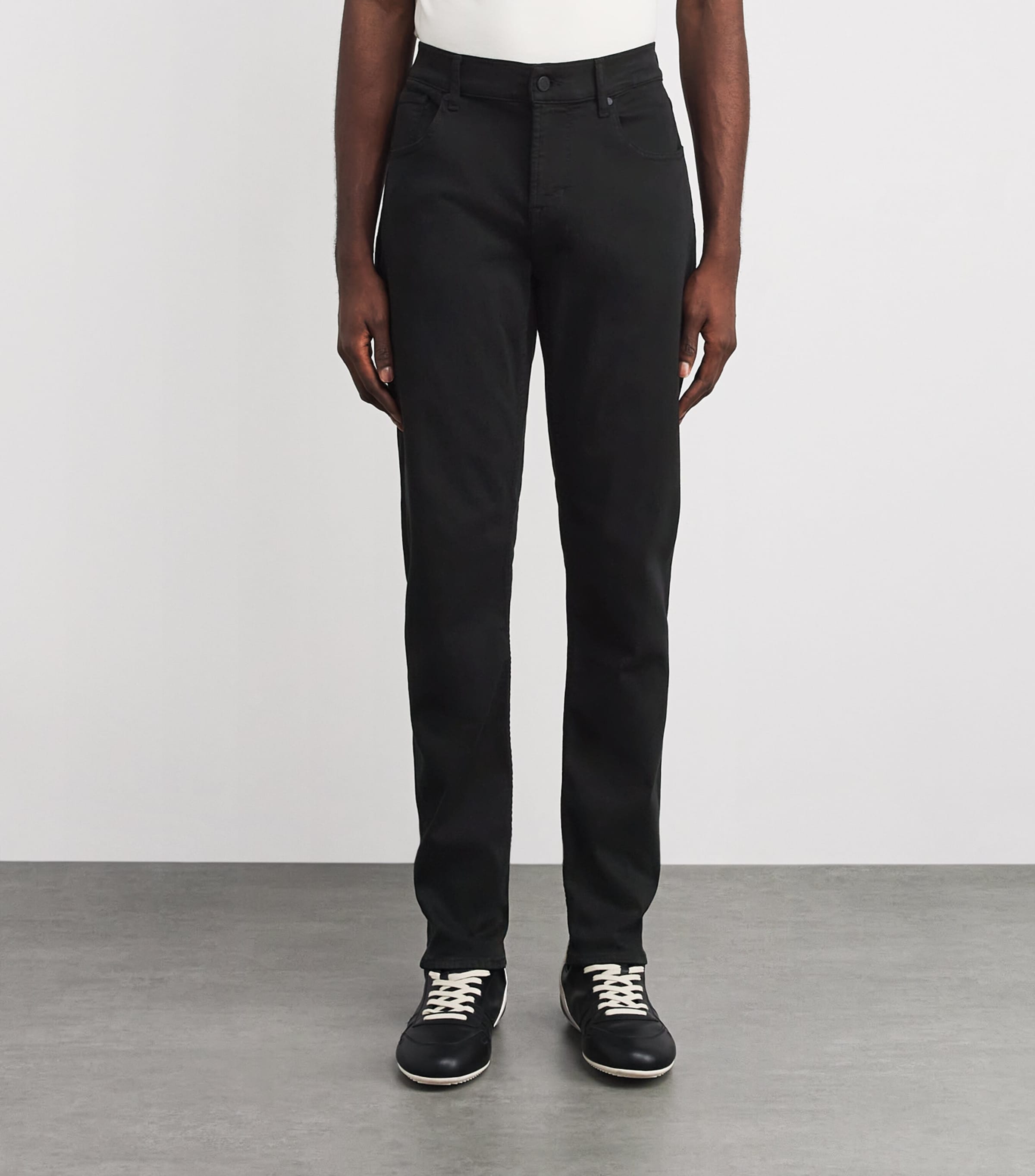 Slimmy Tapered Lux Performance Plus Jeans BLACK Image 3