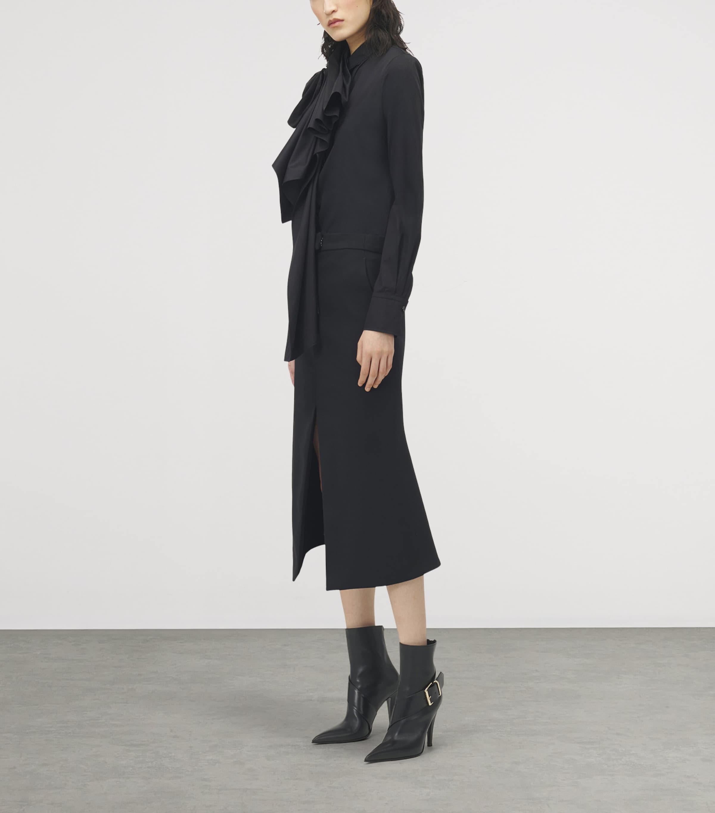 Stretch-Wool Midi Skirt 1000 Image 3