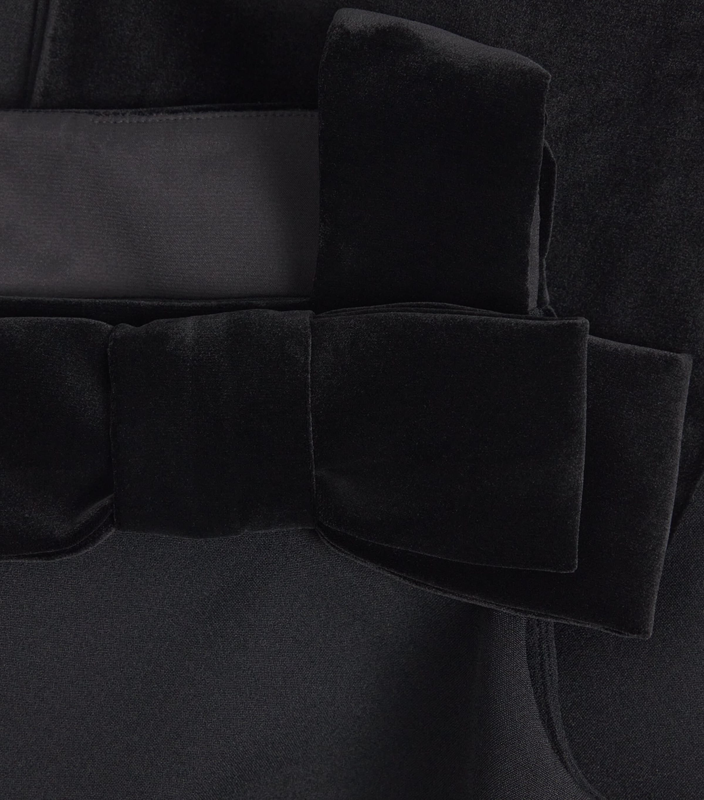 Velvet-Cape Harley Gown BLACK Image 5