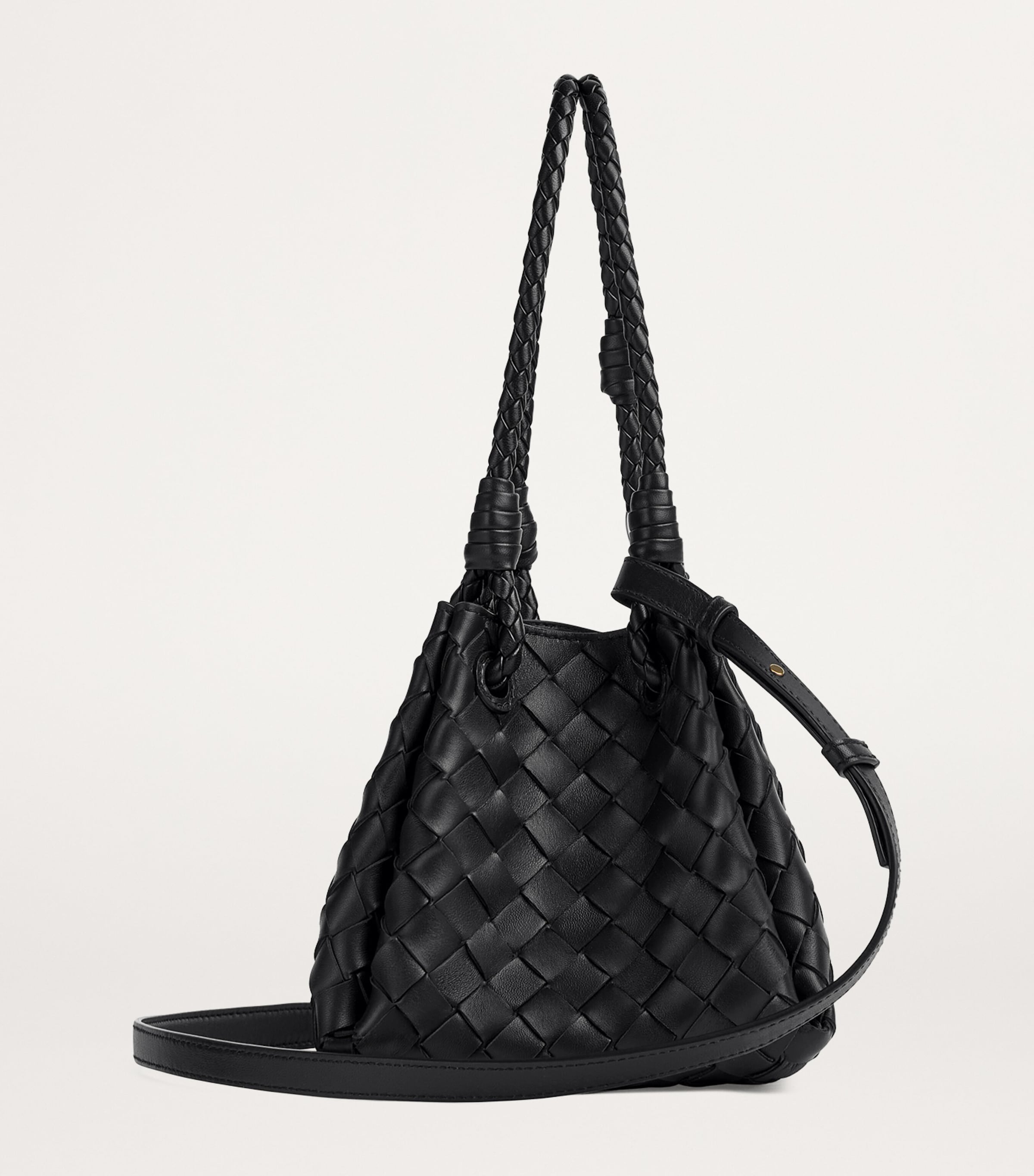 Bottega Veneta お洒落 Parachute スモール クロスボディバッグ Bottega Veneta® Women's Small Parachute in Black. Shop