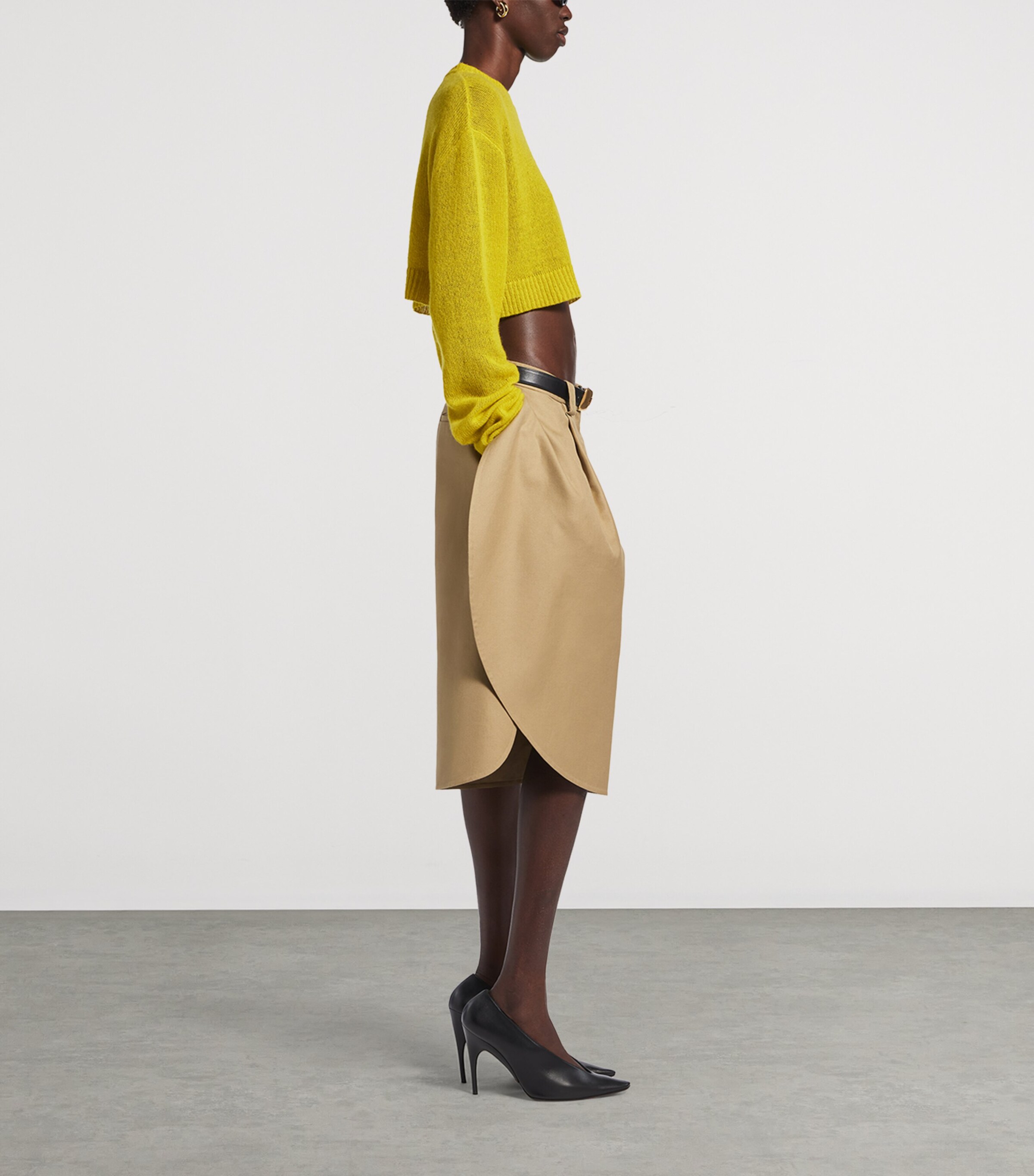 Balenciaga Womens Cashmere Crew-Neck Cropped Sweater Image 4
