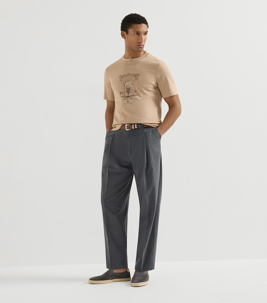 Brunello Cucinelli Mens Virgin Wool-Cotton-Silk Pleated Trousers Image 4