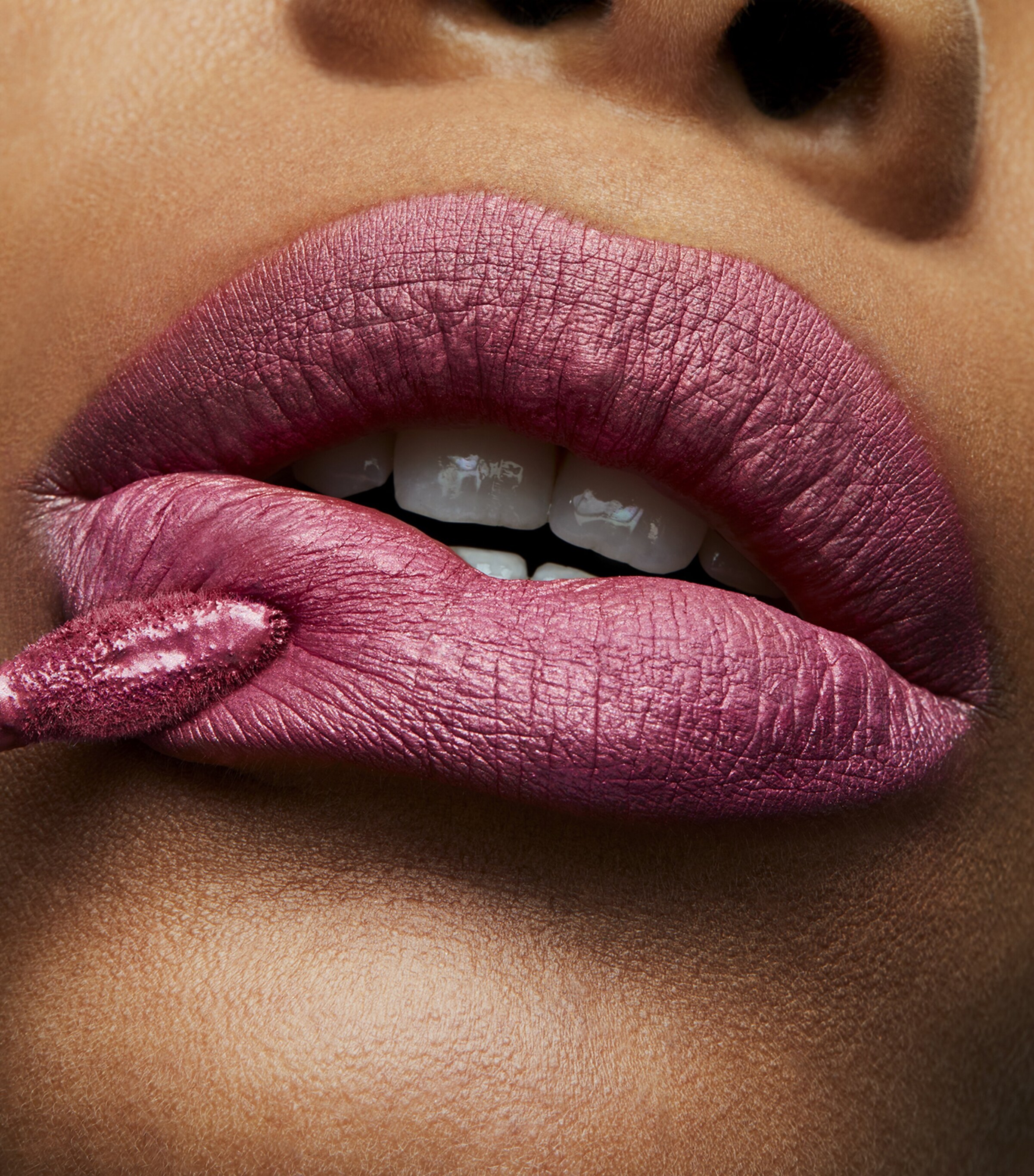 MAC Mac Ret Liq Lip Metallic Rose 18 Metallic Rose Image 4