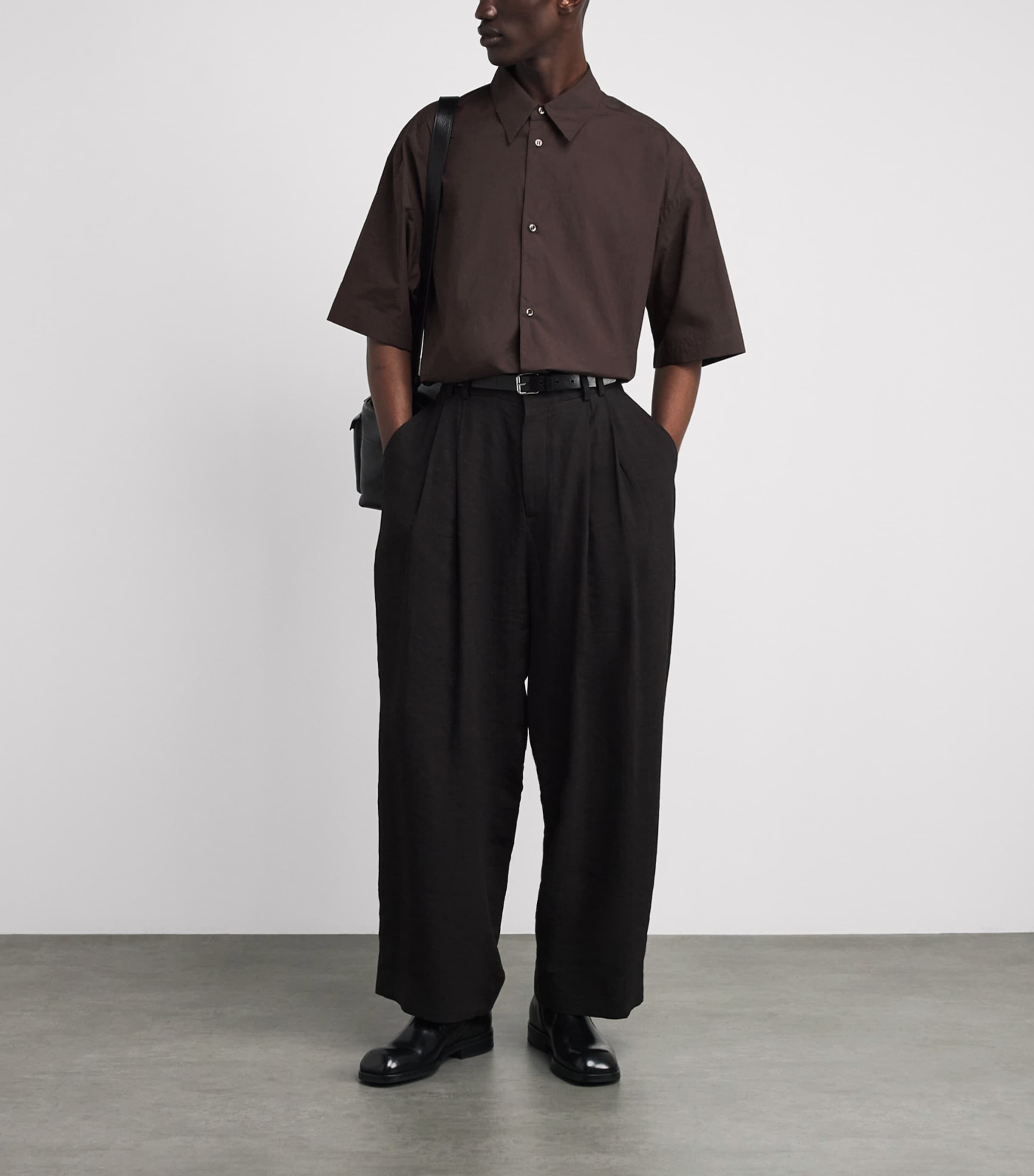 Studio Nicholson Mens Cotton Poplin Boxy-Fit Shirt Cocoa Image 2