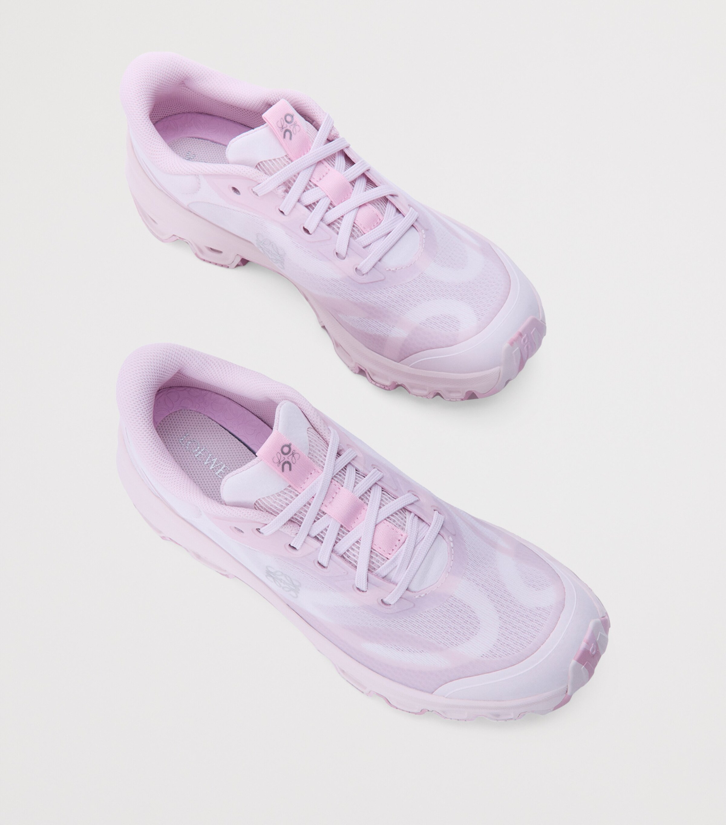 LOEWE x On Cloudventure 2.0 Trainers Pale Pink Image 4