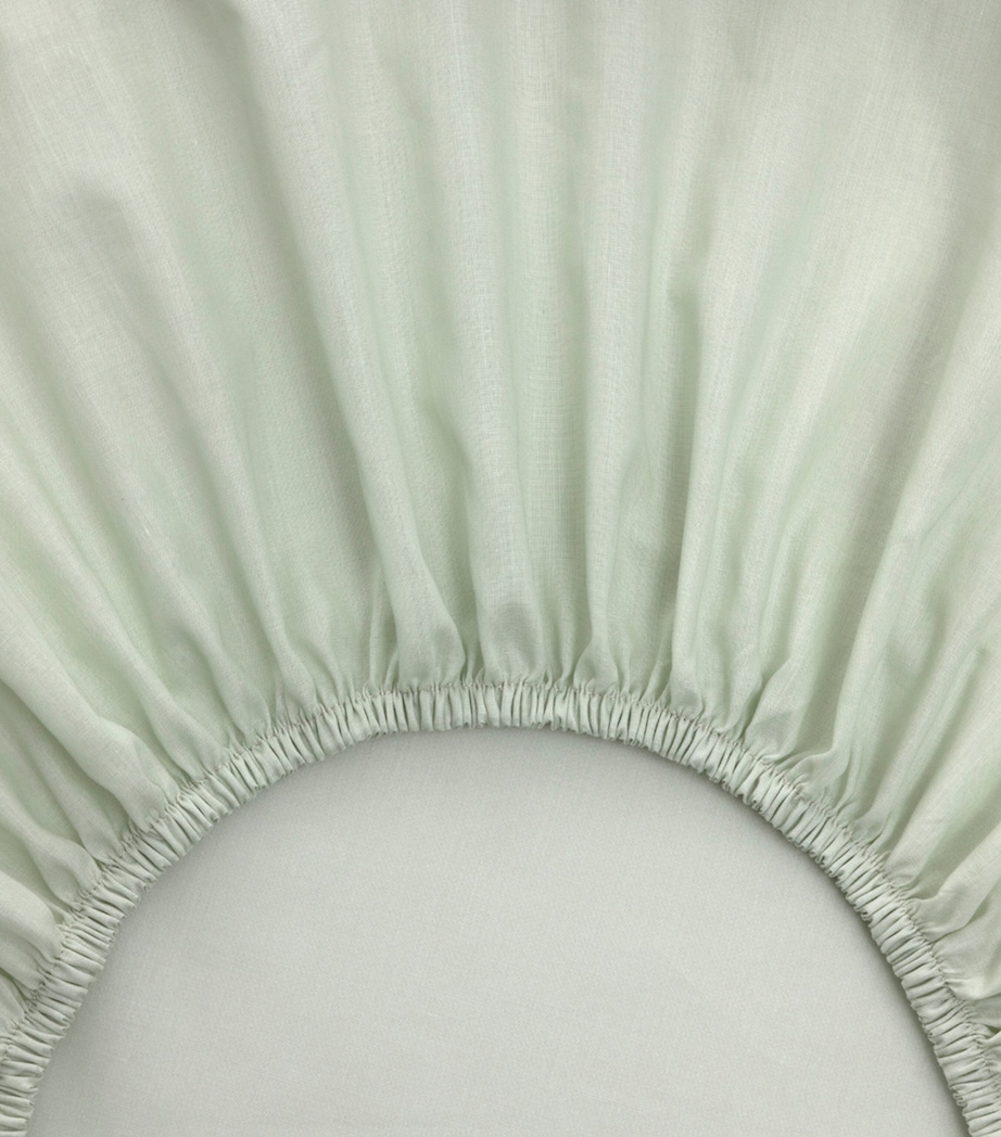 Yves Delorme Batiste Amande Super King Fitted Sheet (180cm x 200cm) Amande Image 3