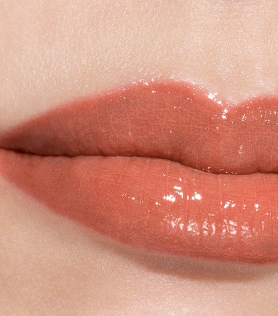 CHANEL ROUGE COCO FLASH Lipstick Sweet Image 4