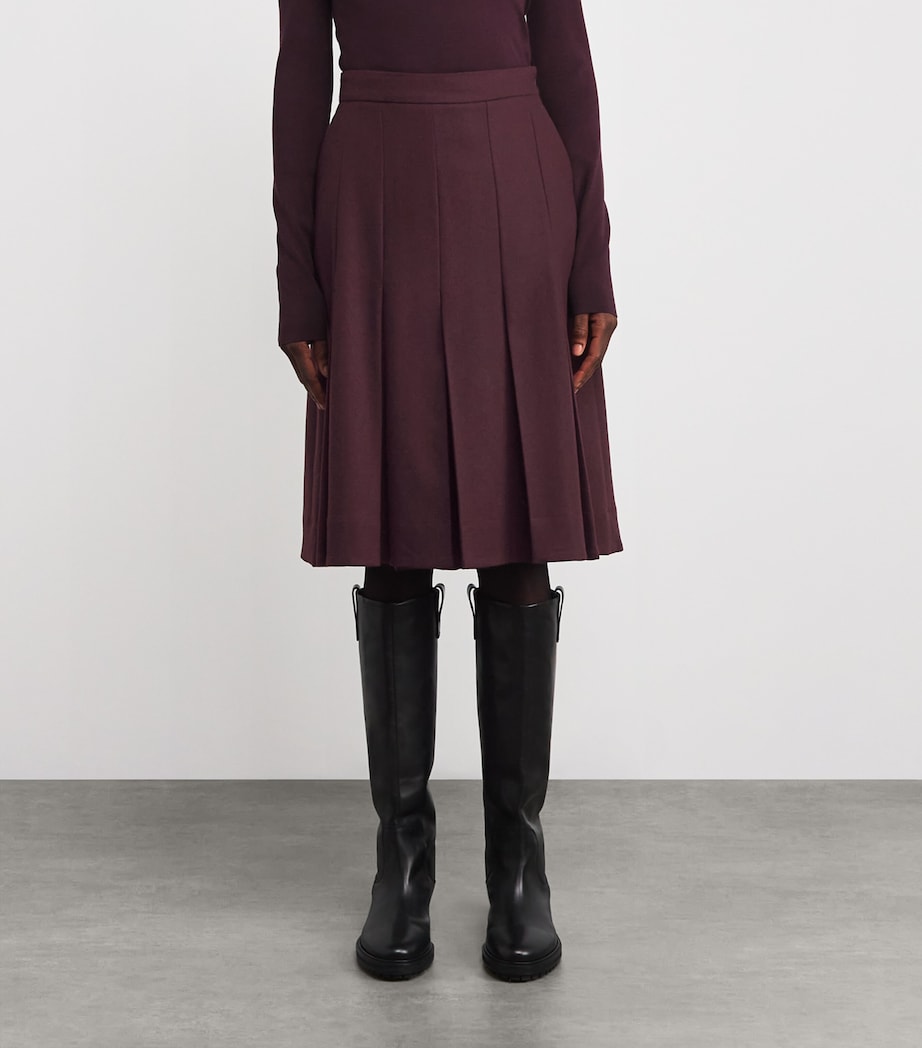 Virgin Wool Yanis Shorts MARASCHINO Image 3