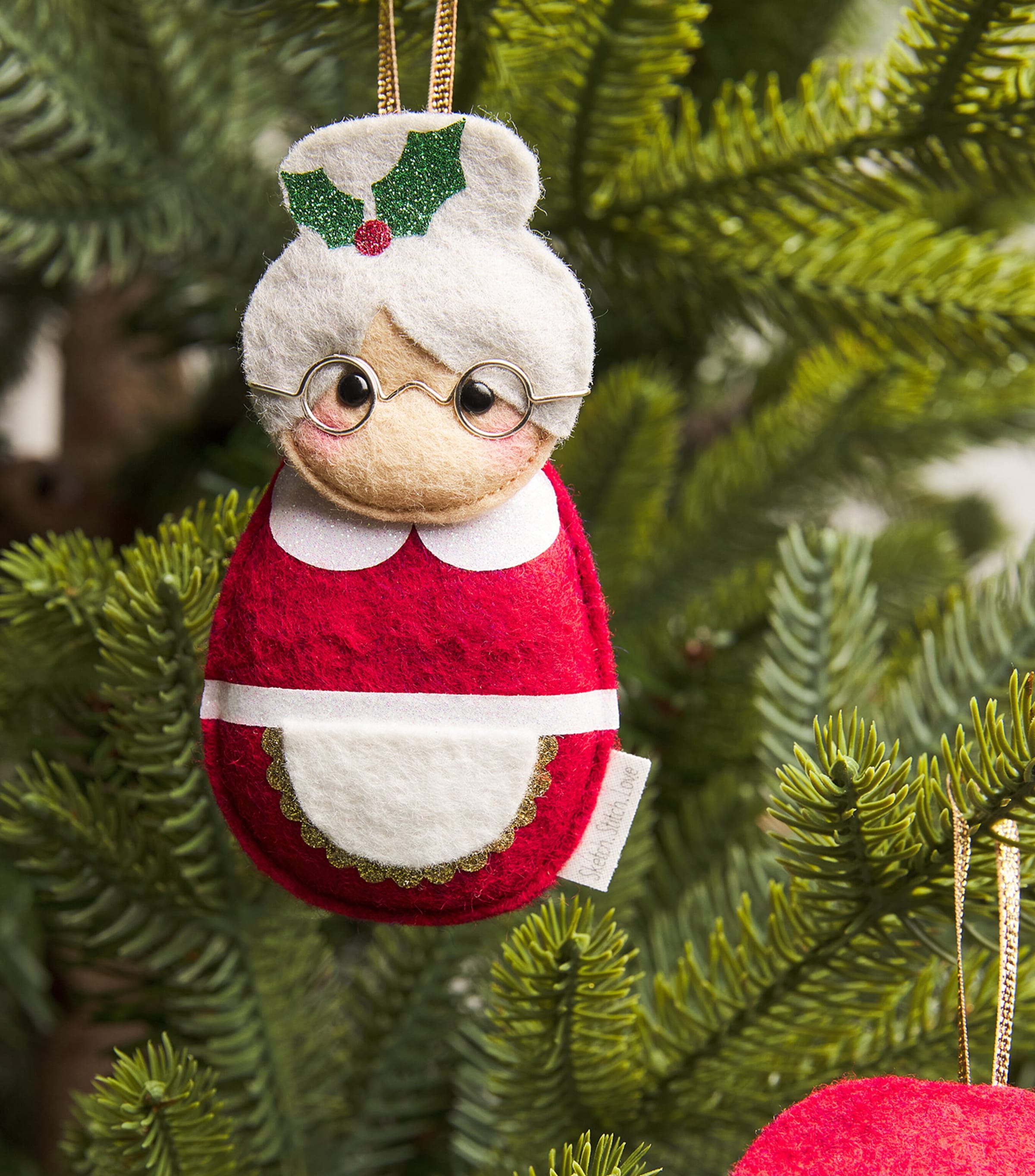 SKETCH.STITCH.LOVE Mrs Claus Tree Decoration Burgundy/grey Image 3