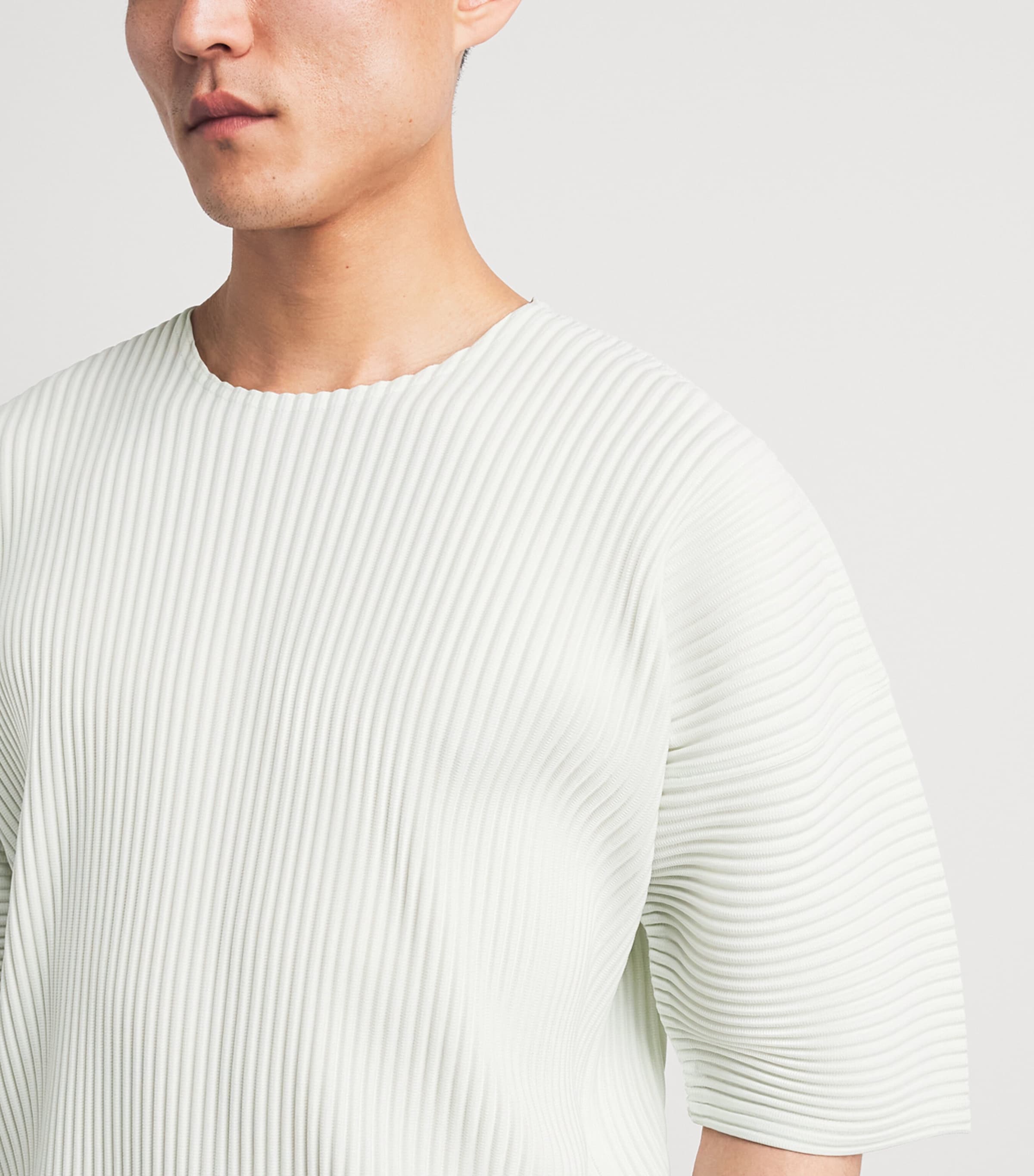 Homme Plissé Issey Miyake Mens Pleated Short-Sleeve T-Shirt Duomo Green Image 3