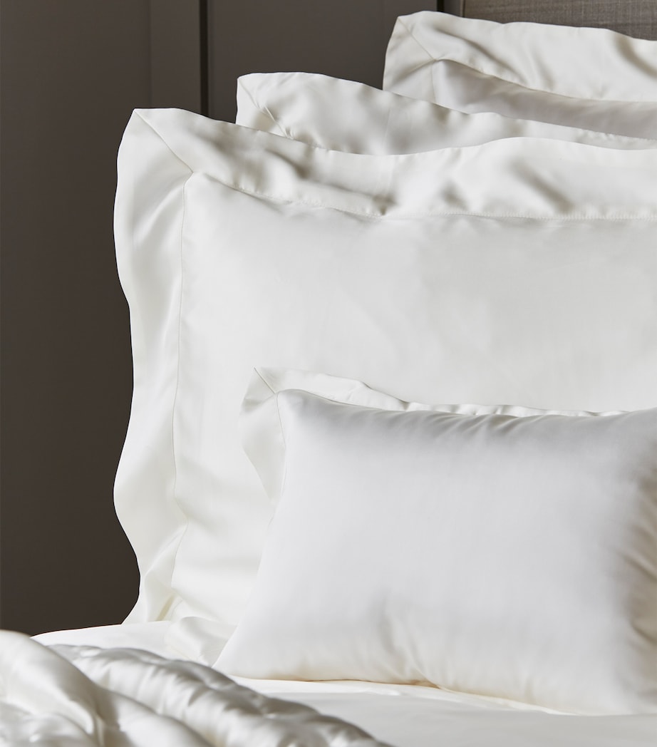 Silk Oxford Pillowcase (50cm x 75cm) IVORY Image 3