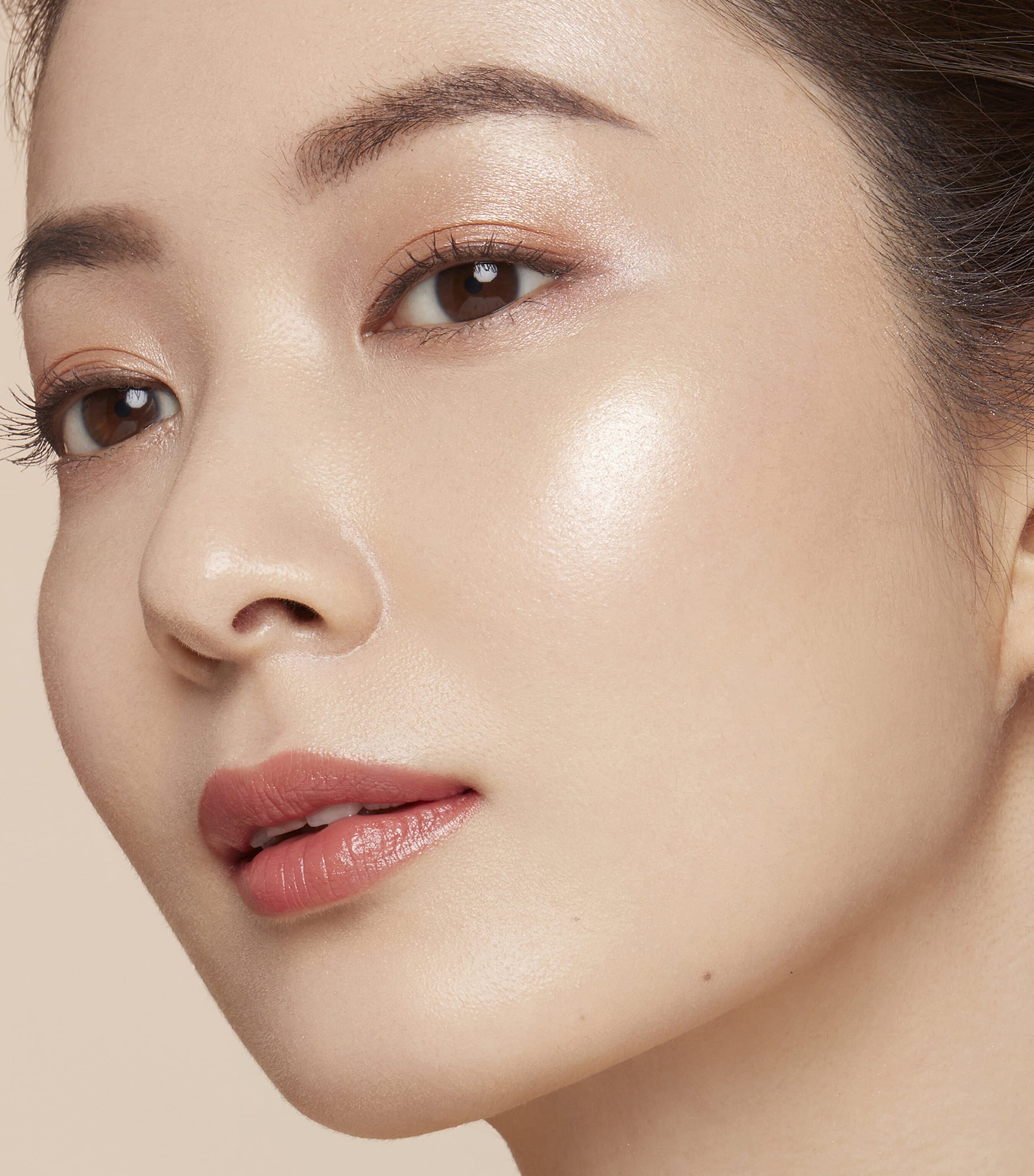 The Luminizing Face Enhancer 202 GOLDEN GALAXY Image 5