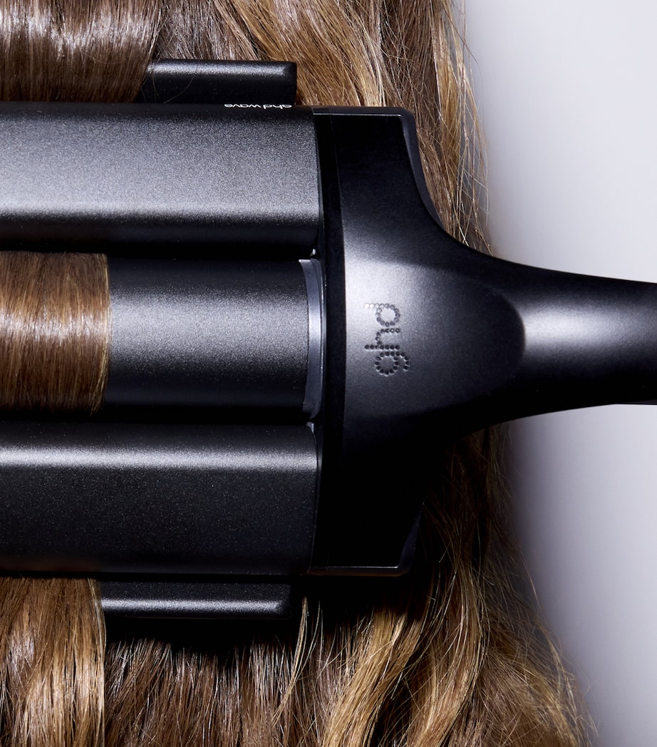 Wave Triple Barrel Hair Waver BLACK Image 3