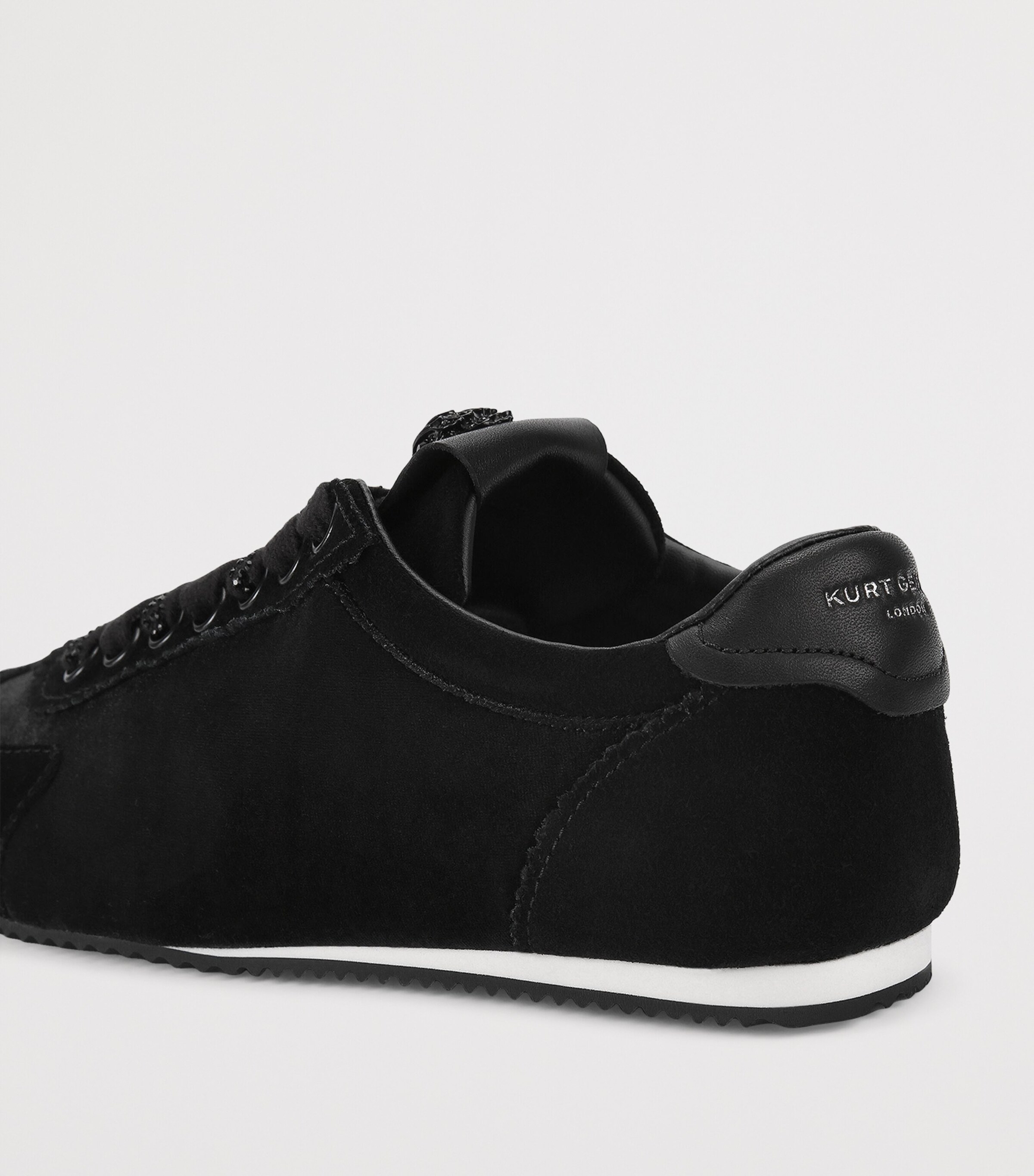 Velvet Islington Low-Top Sneakers BLACK Image 2