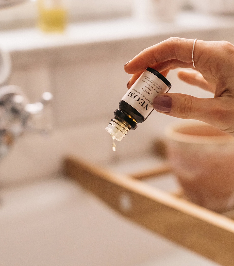 Jasmine, Bergamot & Geranium Essential Oil Blend (10ml) NO COLOUR Image 3