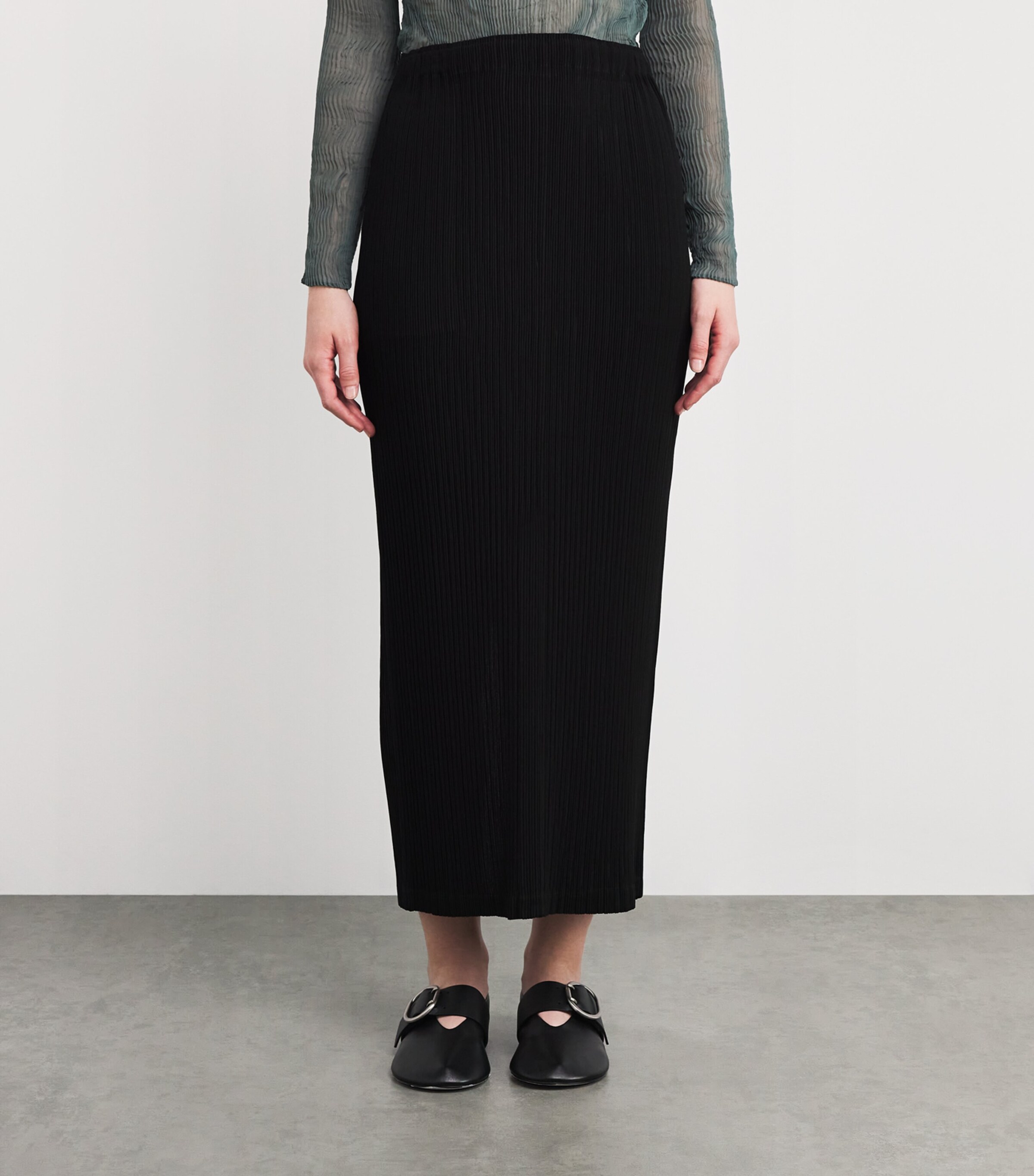 Issey Miyake Hatching Bottoms Pleated Maxi Skirt | Harrods US