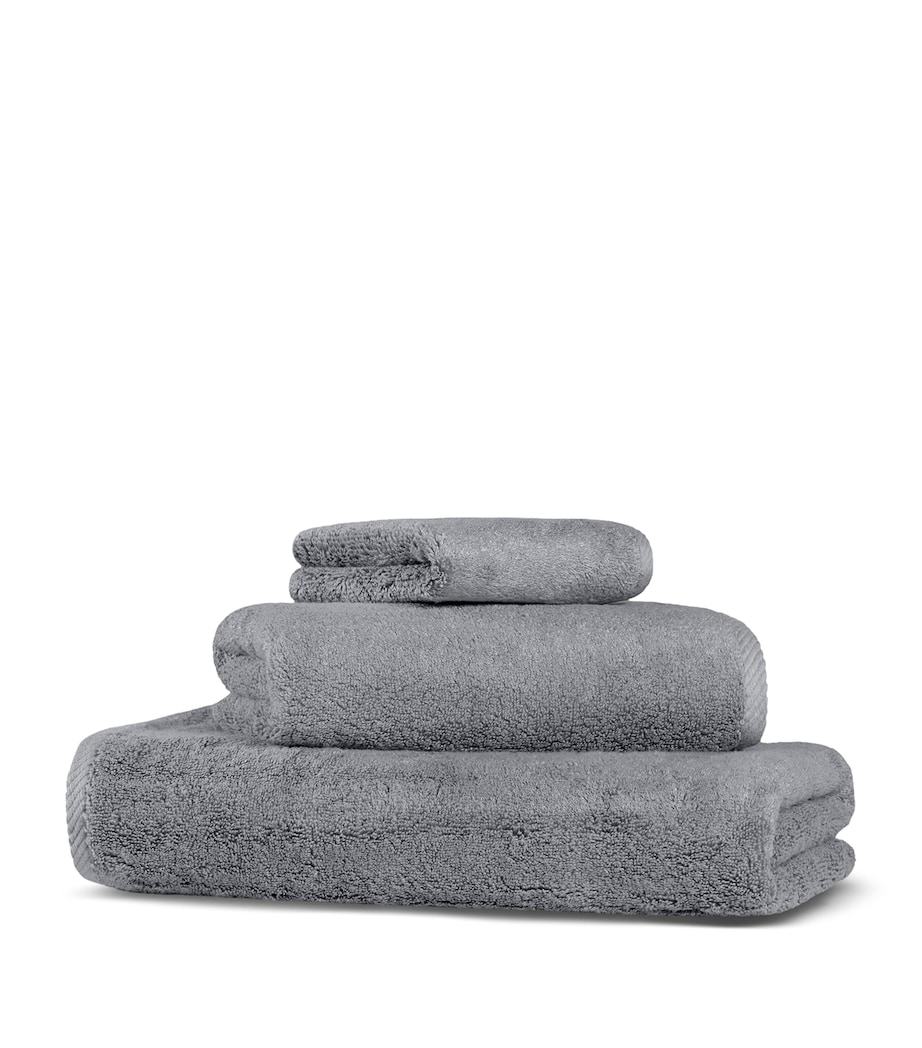 Hamam Organic Cotton-Modal Glam Bath Towel (70cm x 140cm) Dark Frost Image 1