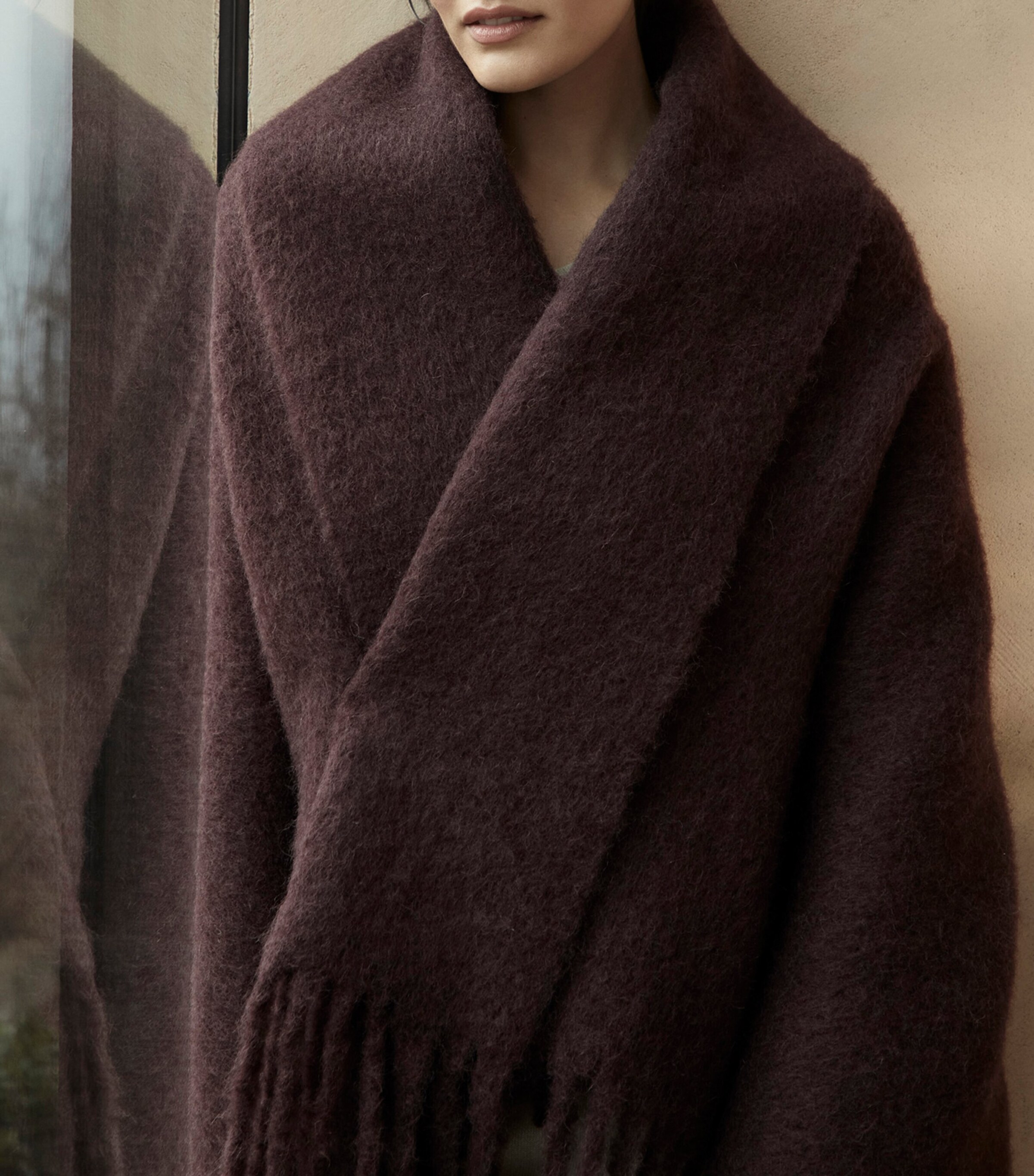 Wool-Alpaca Cosy Throw (140cm x 190cm) 3805 - REGAL PURPLE Image 3