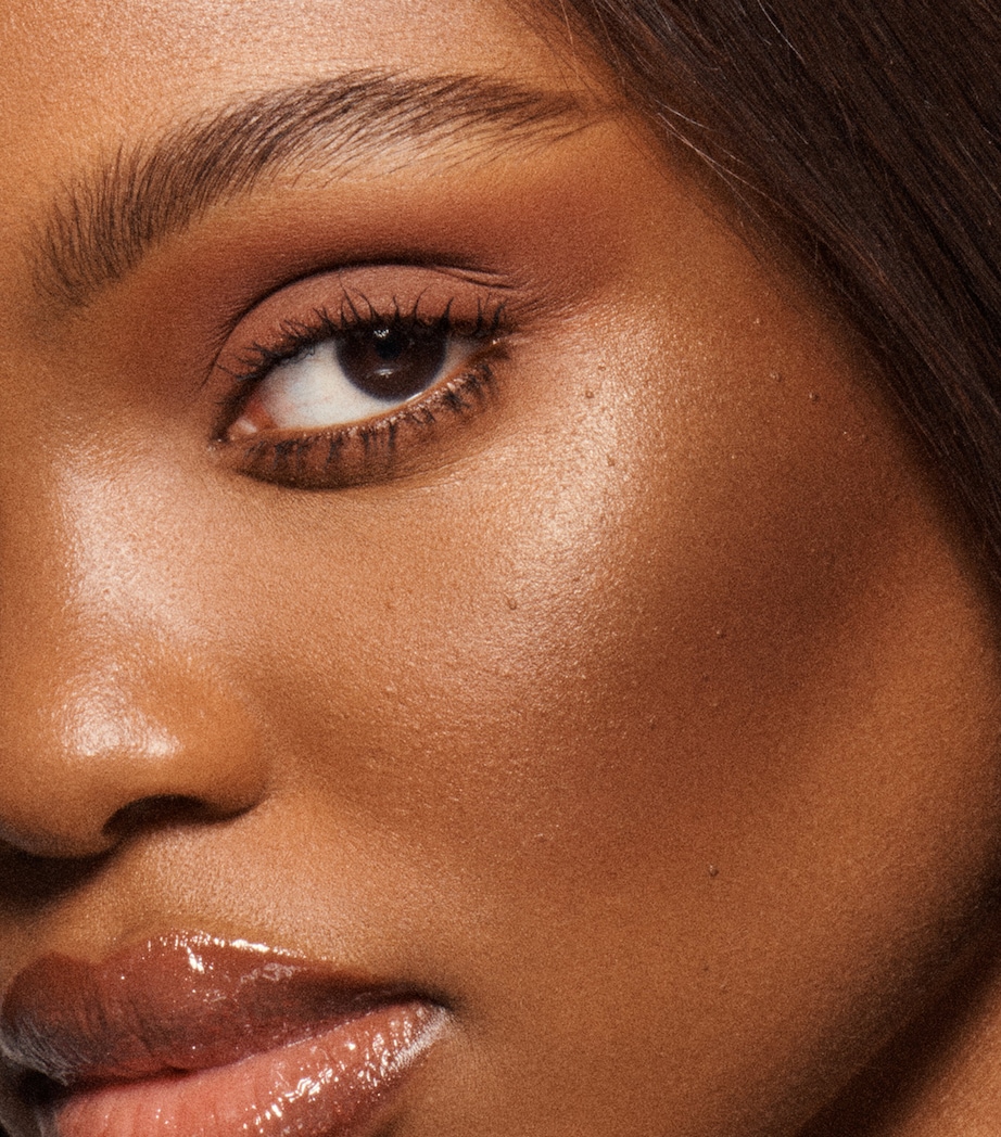Vieve Modern Radiance Cream Bronzer Deep Image 2