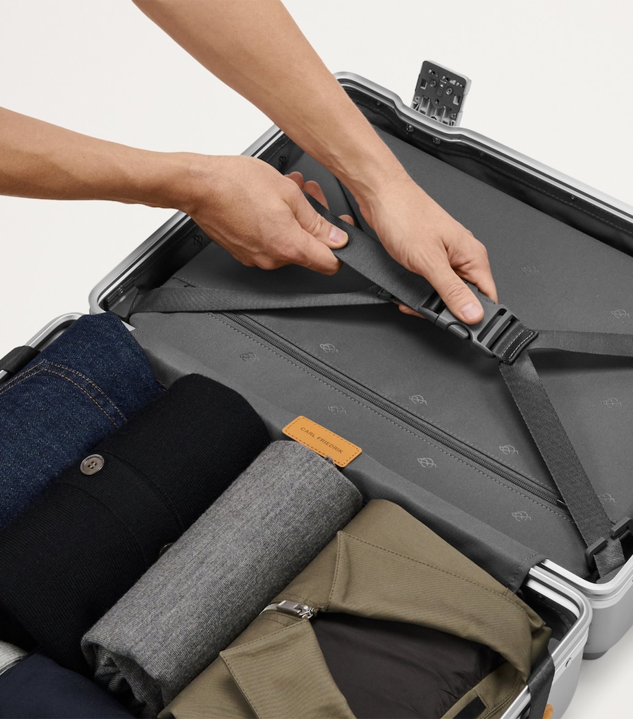 The Carry-On Pro Suitcase (55cm) LIGHT GREY TAN Image 7