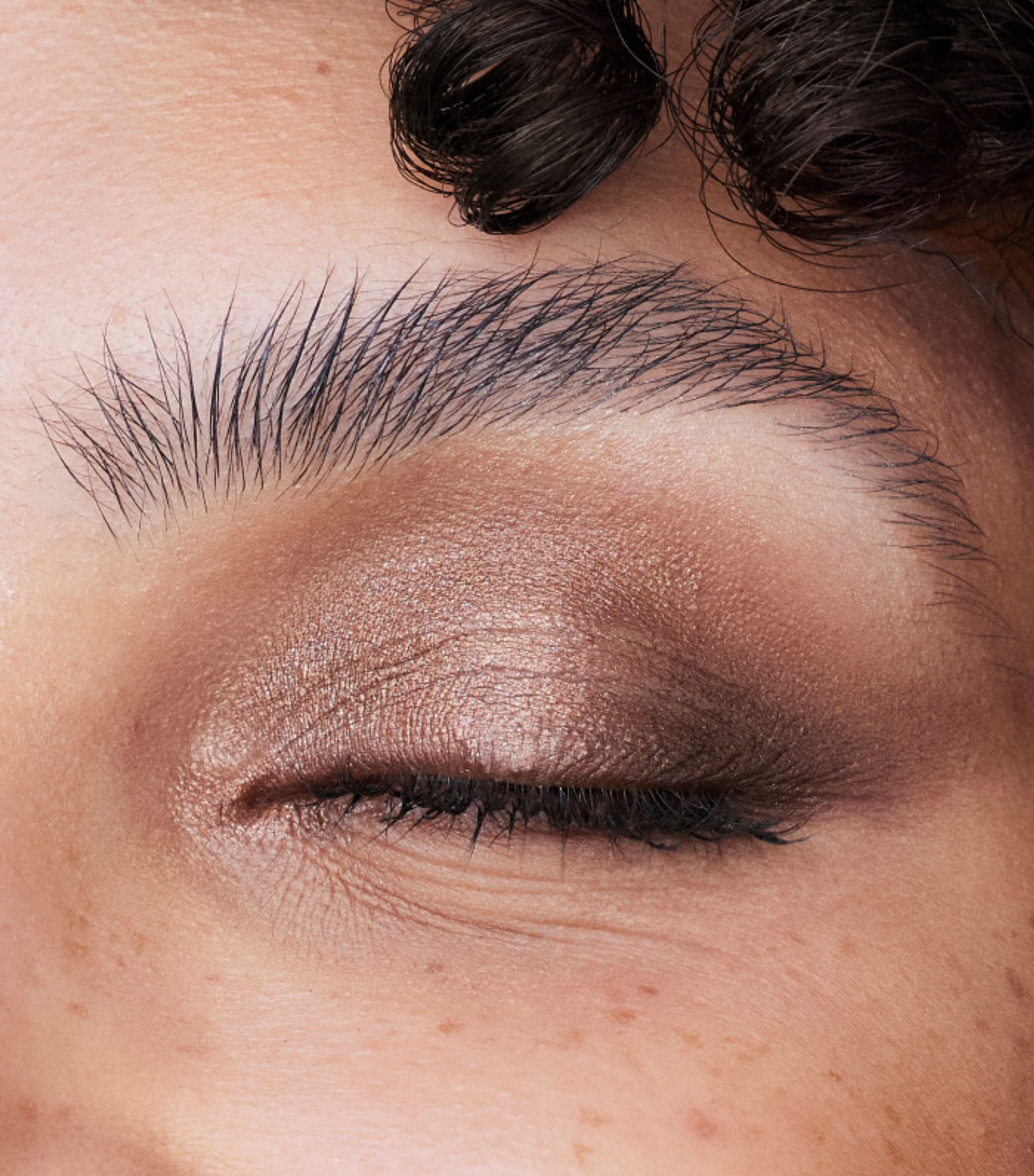 High Impact Shadow Play Eyeshadow + Definer RUM + COLA Image 3