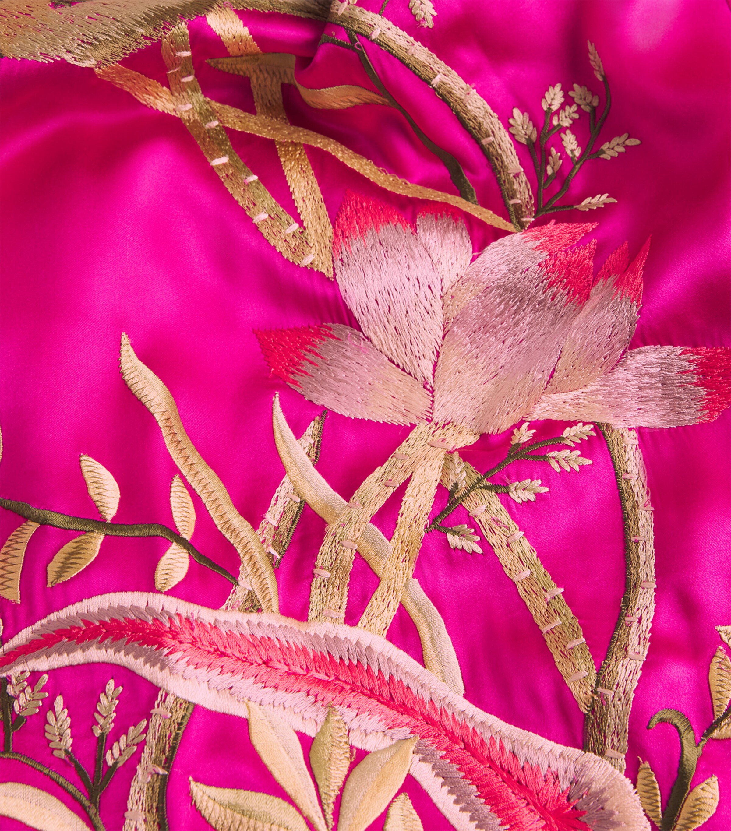 Natori Pink Silk Embroidered Lotus Robe | Harrods UK