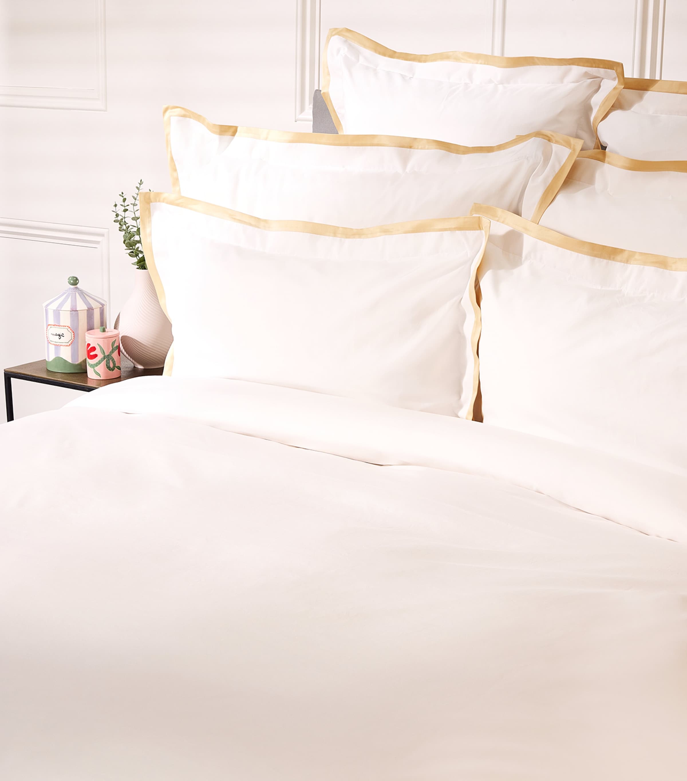 Celso De Lemos Hella King Duvet Cover (230cm x 220cm) Reims Image 3