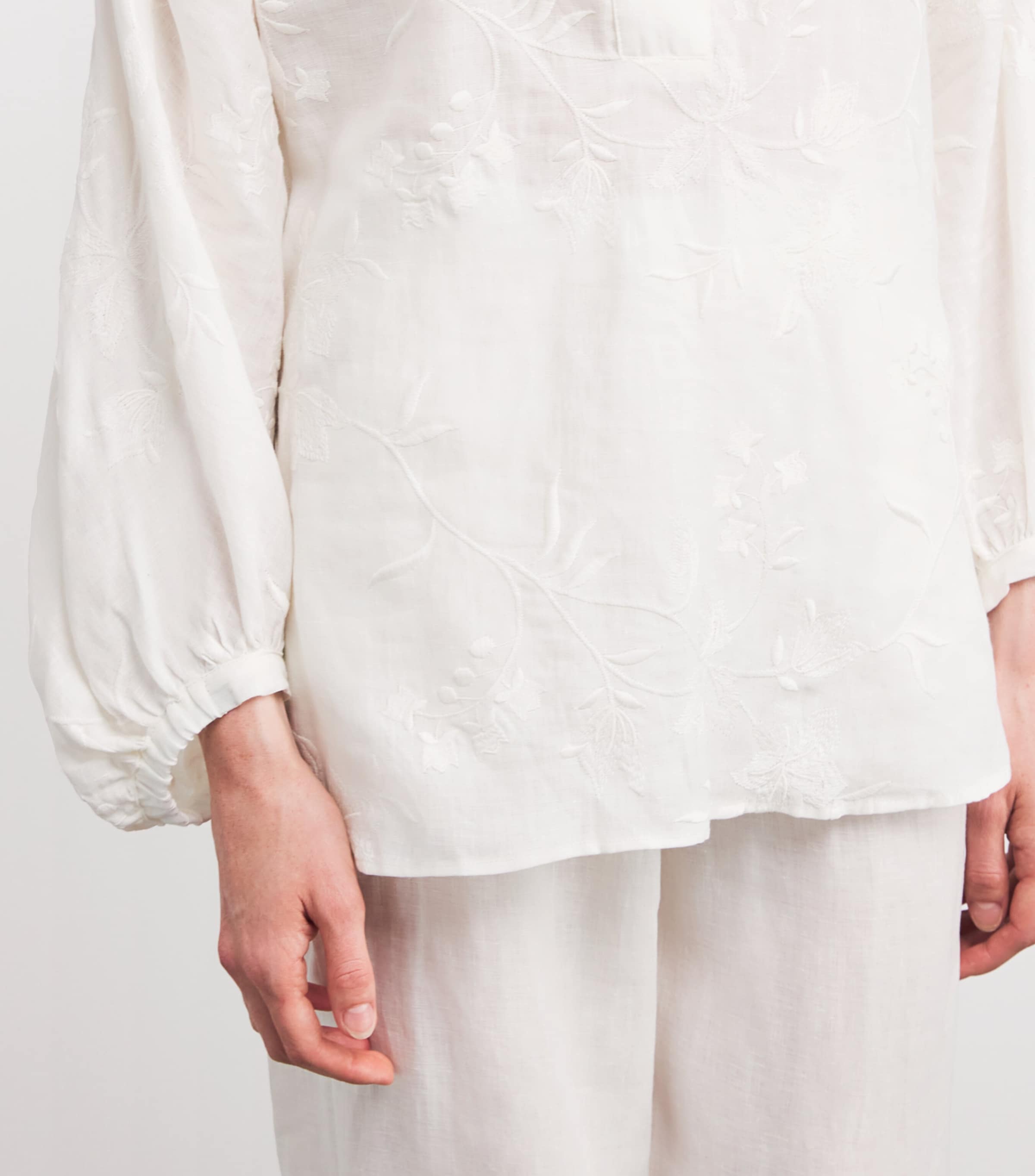 x Harrods Linen Floral-Embroidered Blouse BIANCO Image 6